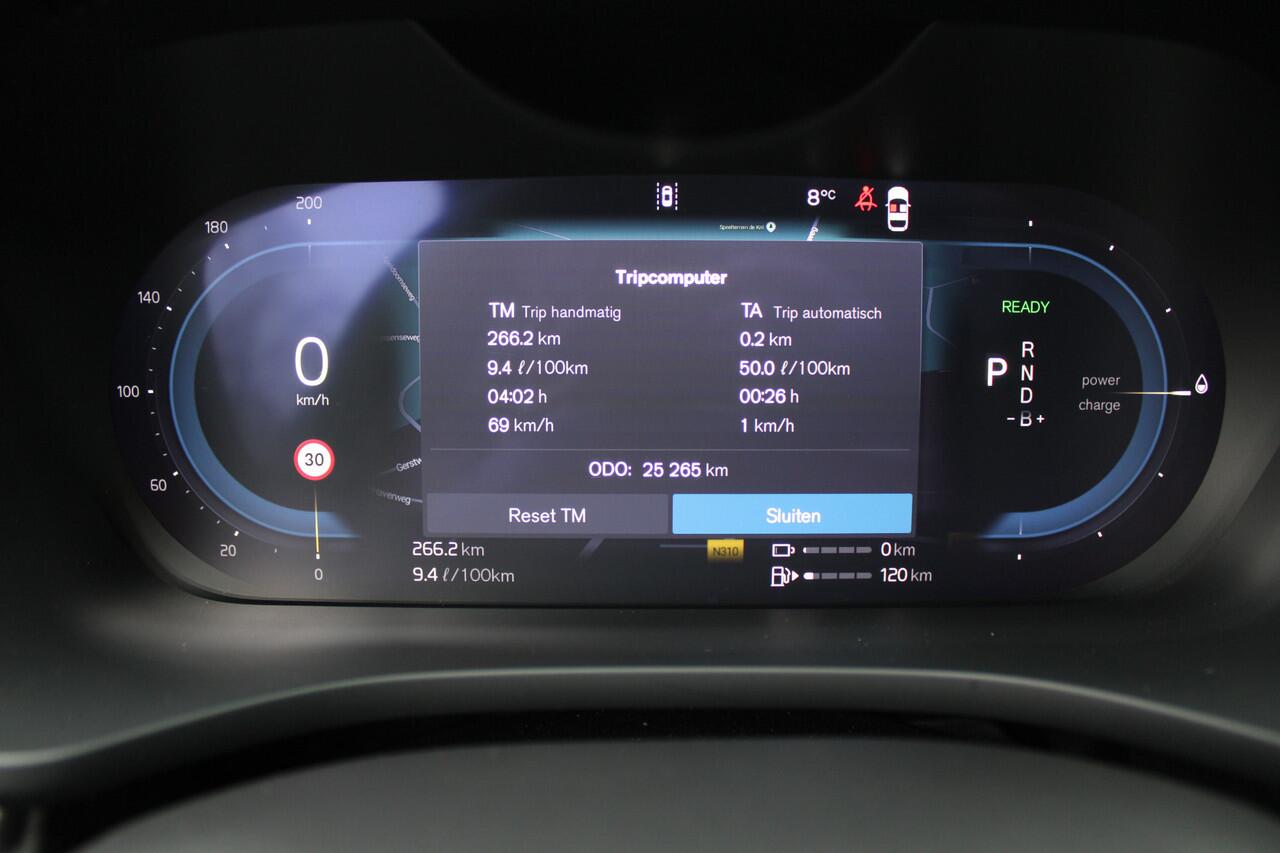 Volvo XC60 2.0 T8 Plug-in hybrid AWD Plus Bright | Luchtvering | Trekhaak | H&K | 360 Camera | Full