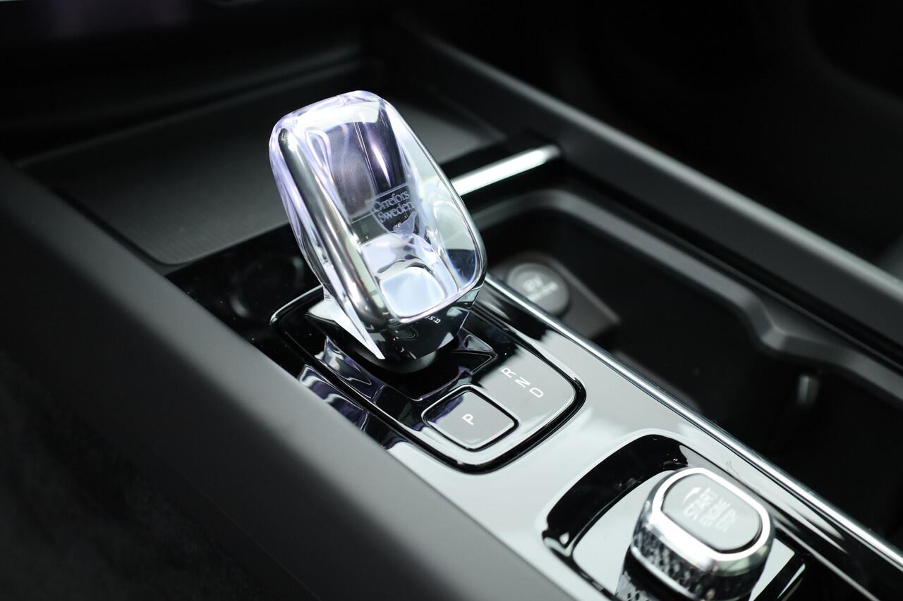 Volvo XC60 2.0 T6 Plug-in hybrid AWD Plus Black Edition | Pano | 360Cam | Stoel- Stuurverw. | Memory | Harman Kardon | CarPlay | 21''