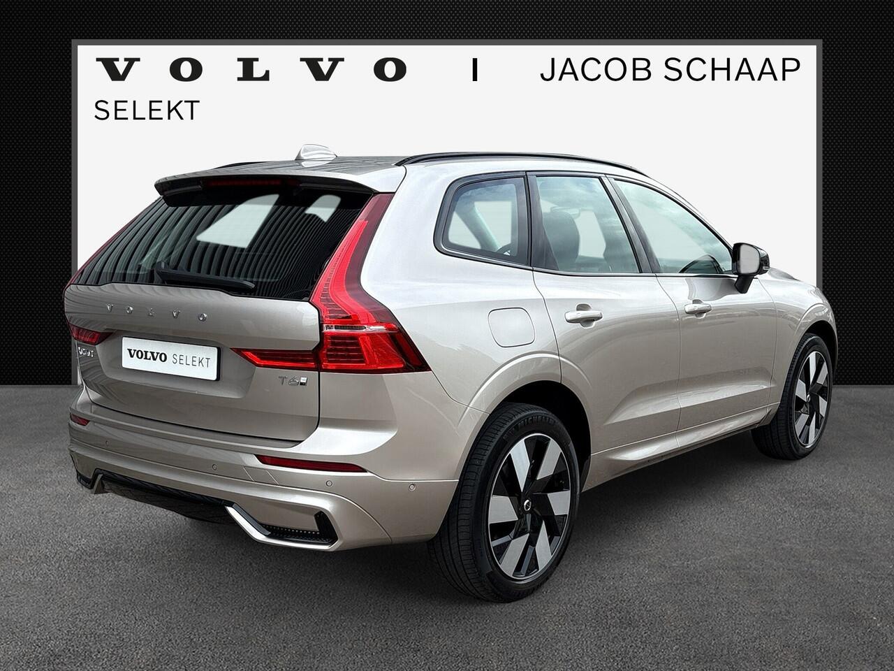 Volvo XC60 T6 Plug-in hybrid AWD Ultra Dark / Harman/Kardon / Trekhaak / Panorama dak / Rondomzichtcamera /
