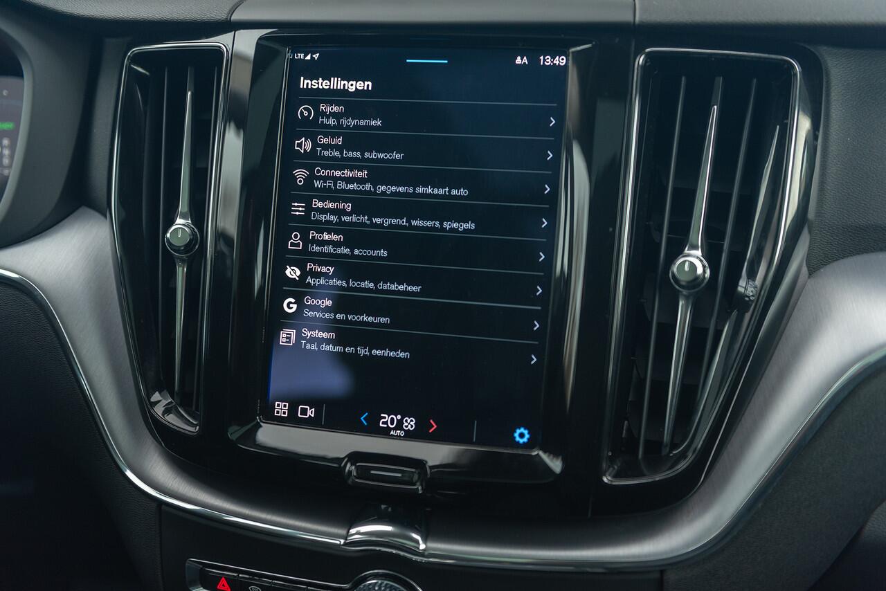 Volvo XC60 T6 Aut. Long Range Inscription Leder Parkeercamera CruiseControl 350pk