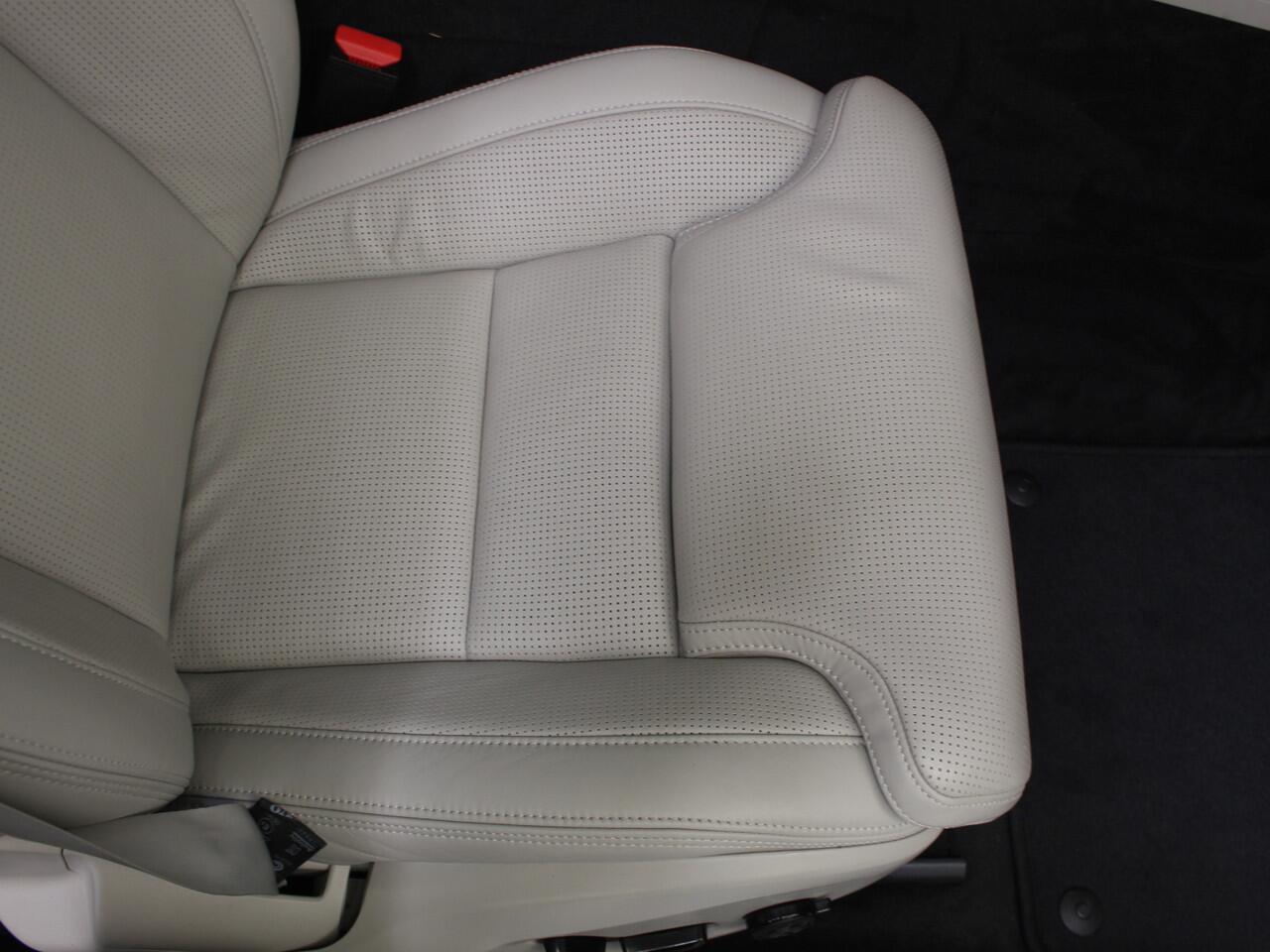 Volvo XC60 T6 Plug-in hybrid AWD Inscription | Rijklaarprijs | Long Range | Stoelventilatie |