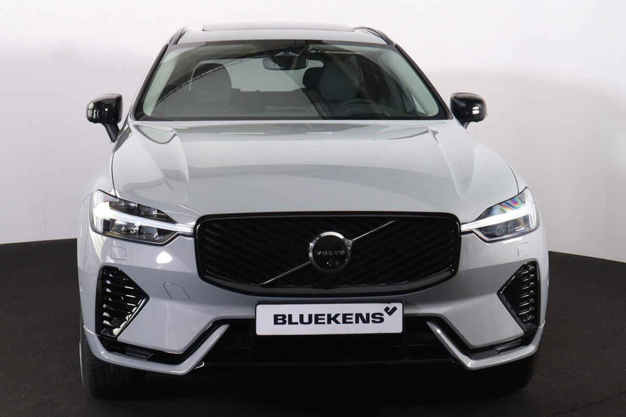 Volvo XC60 T8 Recharge AWD Ultra Dark - Panorama/schuifdak - IntelliSafe Assist & Surround - 360º Camera - Harman/Kardon audio - Adaptieve LED koplampen - Verwarmde voorstoelen, stuur & achterbank - Parkeersensoren voor & achter - Elektr. bedienb. voorstoelen met ge