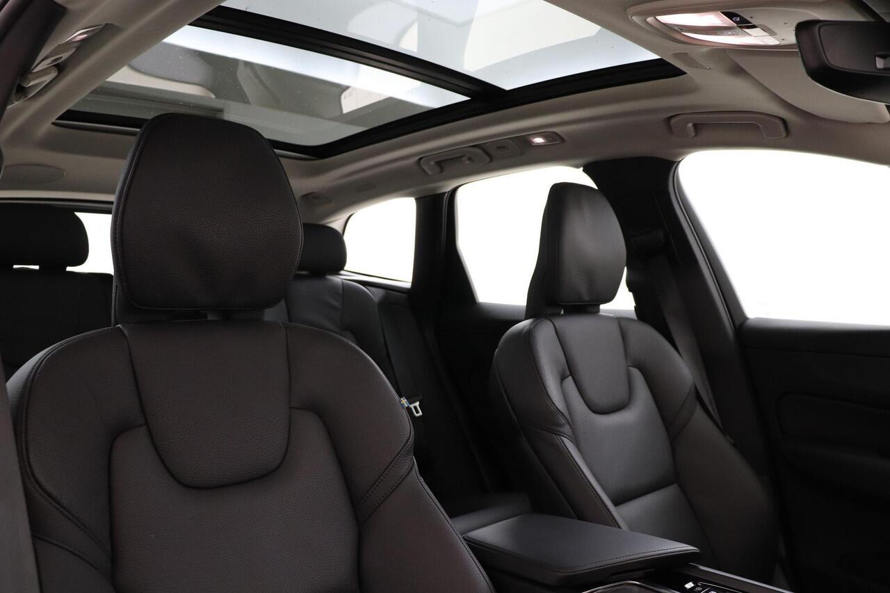 Volvo XC60 RECHARGE T6 AWD ULTIMATE DARK -PANO.DAK|BOWERS&WILKINS|LUCHTVERING|HEAD-UP DISP.|20"