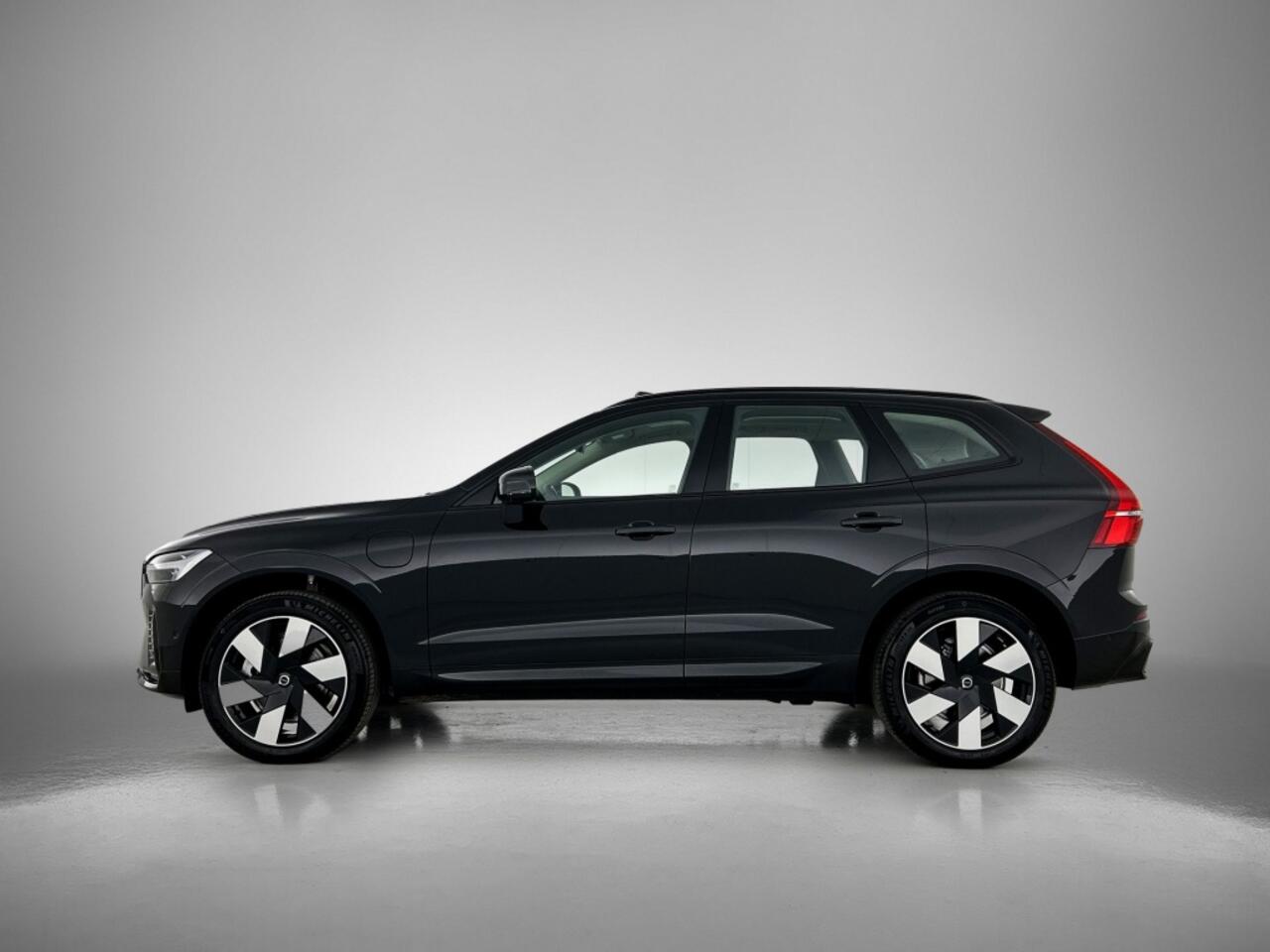 Volvo XC60 2.0 T6 Dark | 20'' | 360* | Trekhaak | Head-Up | H&K | Pano |