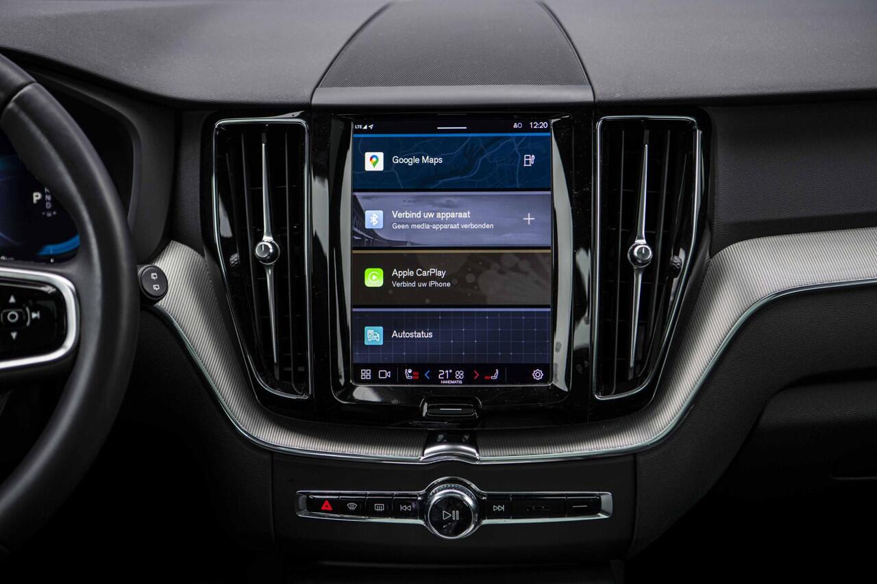 Volvo XC60 2.0 T6 Plug-in hybrid AWD Plus Dark | 20" | Sportstoelen | Panoramadak | Adaptieve Cruise Control | Parkeercamera |