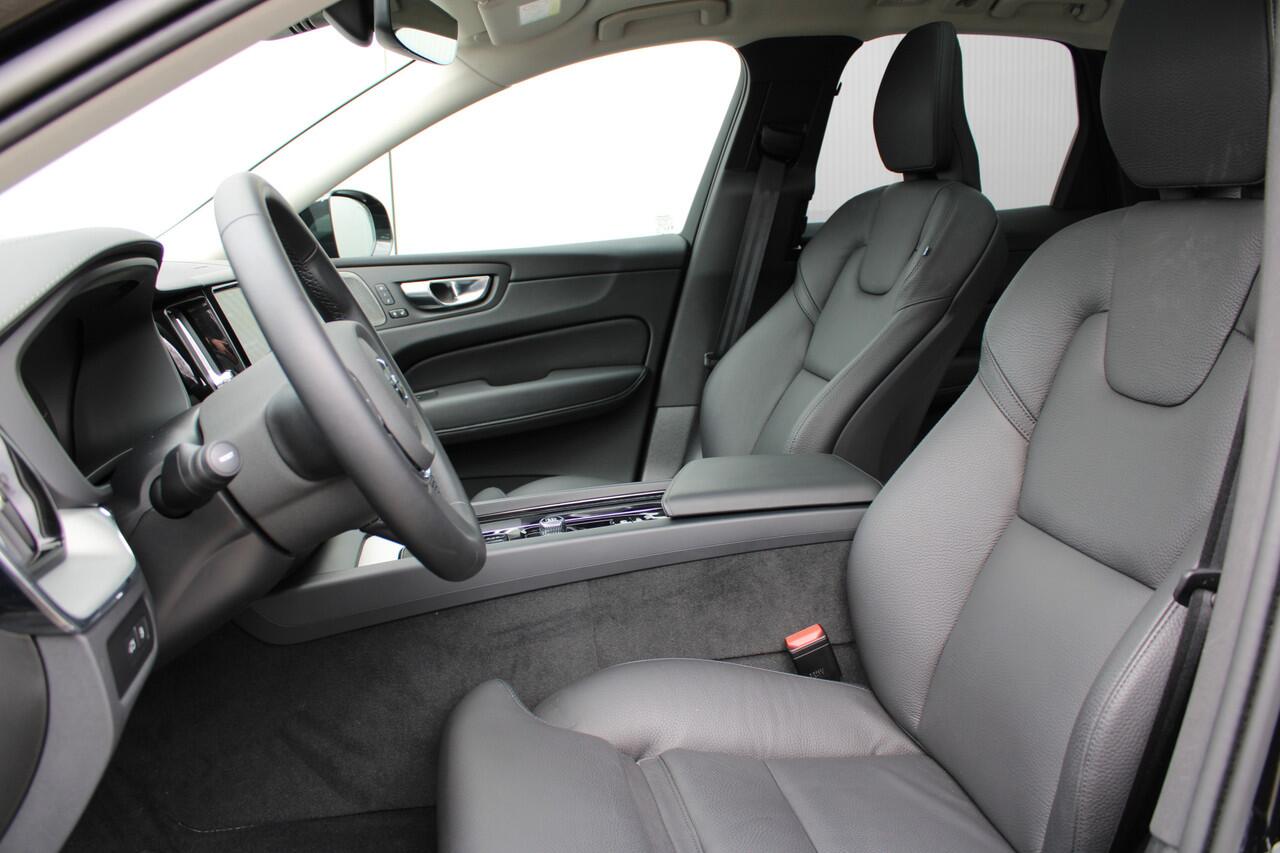 Volvo XC60 T8 455 pk Plug-in hybrid AWD Ultimate Dark | Head Up Display | Harman Kardon | Extra getint glas