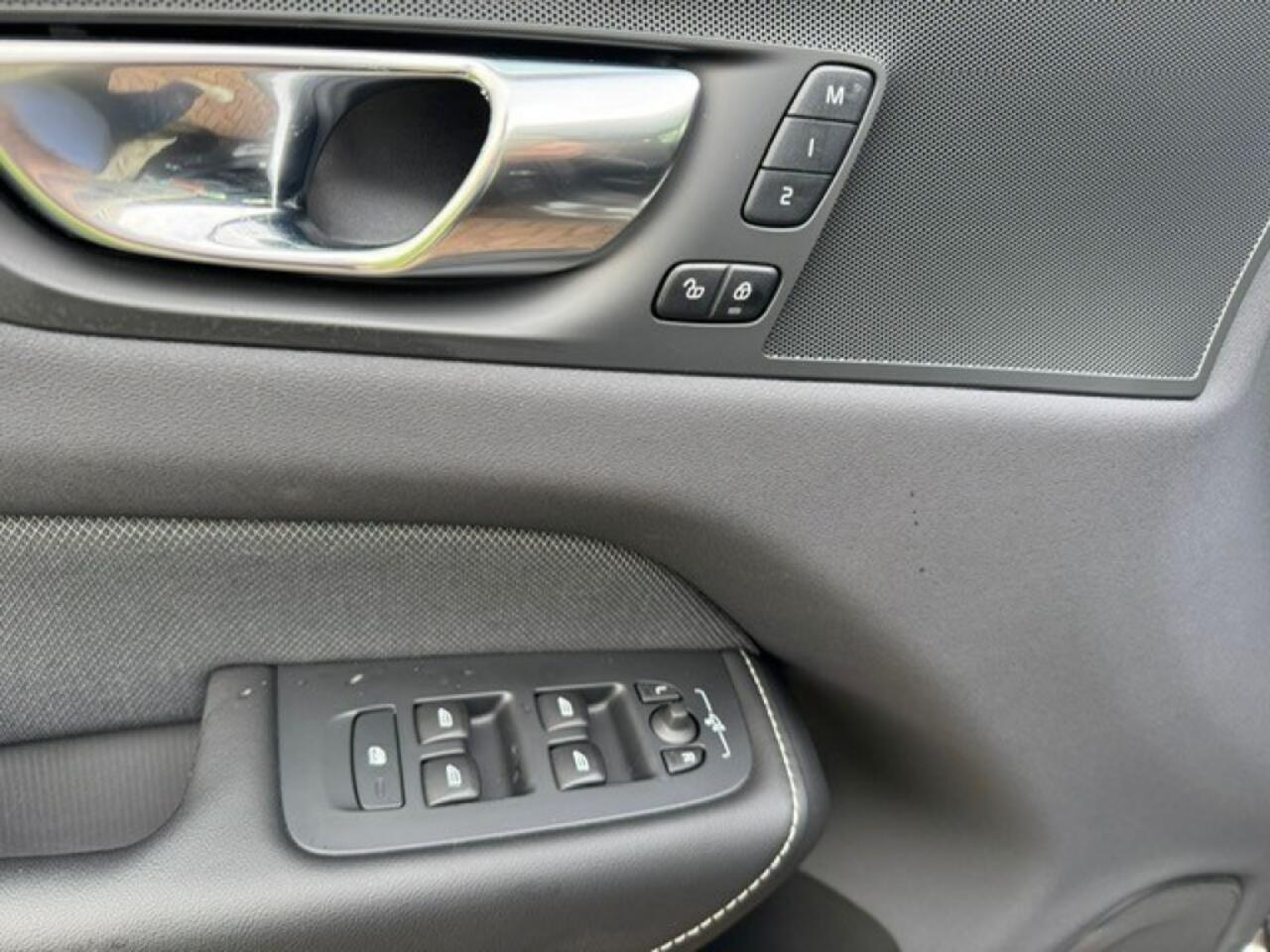 Volvo XC60 T6 R-Design Automaat Plug-In