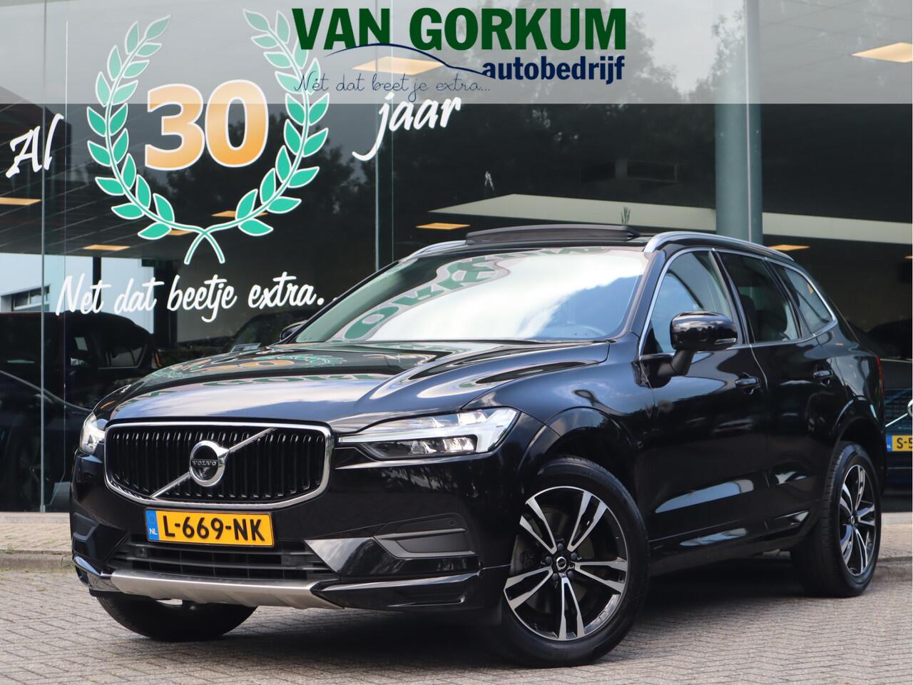 Volvo XC60 2.0 B5 250 PK Momentum Exclusive / Panoramadak
