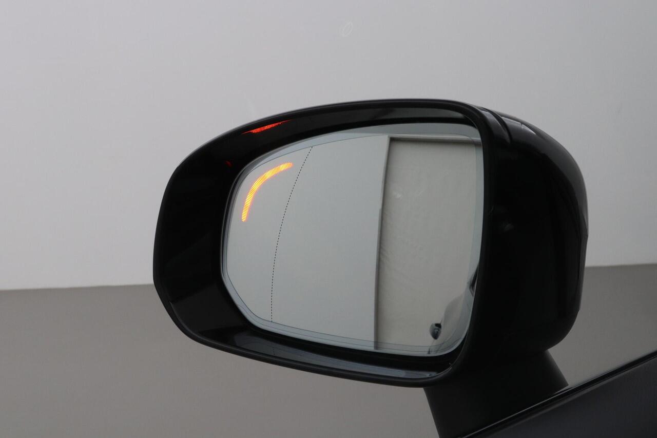 Volvo XC60 T8 Plug-in hybrid Ultra Dark | FACELIFT | MY2026! | Luchtvering | Bowers&Wilkins | 22 Inch | Massage