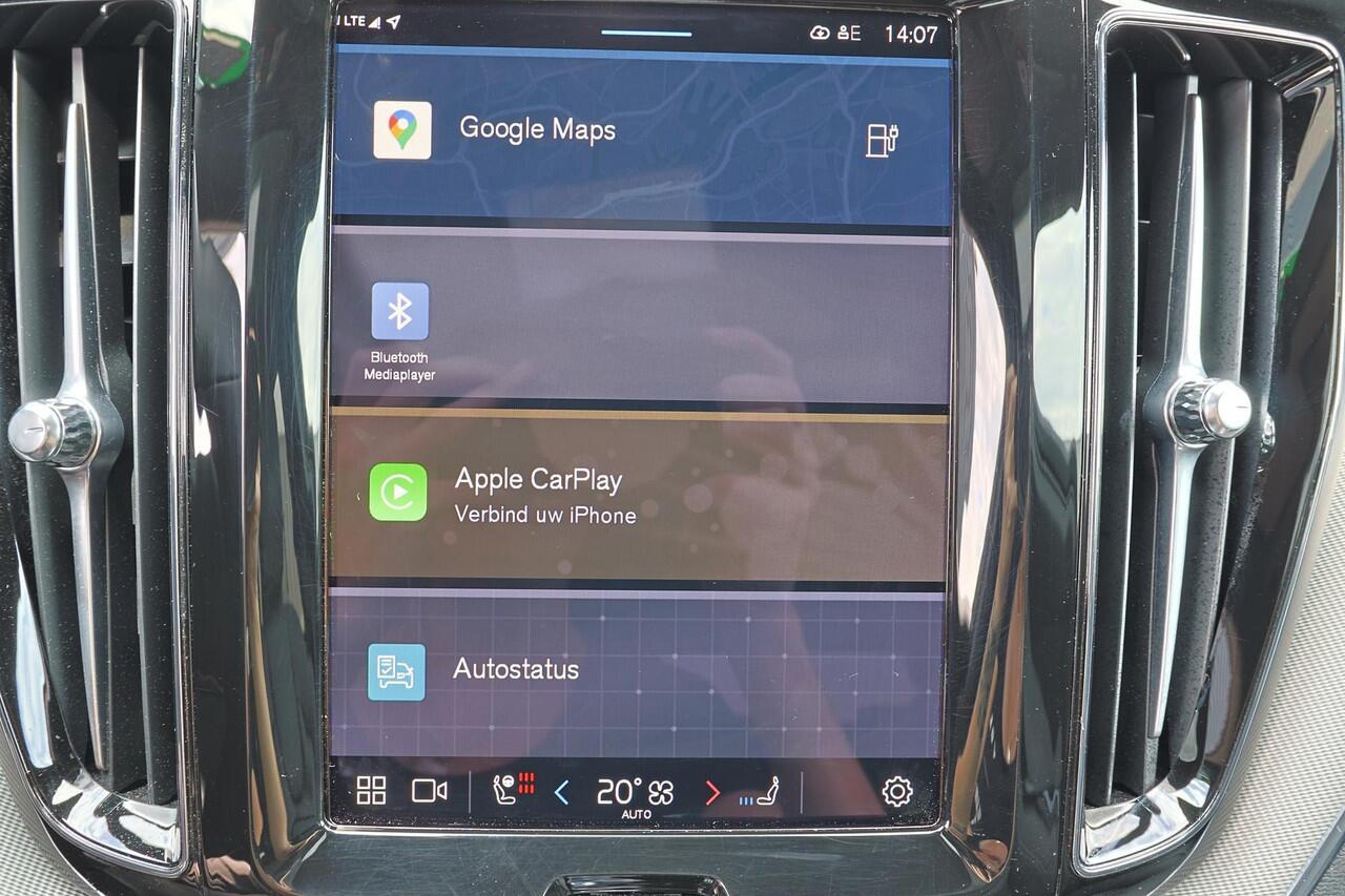 Volvo XC60 T8 Recharge AWD Ultra Black Edition - Luchtvering - Panorama/schuifdak - Massage&Ventilatie stoelen - IntelliSafe Assist & Surround - 360º Camera - Bowers & Wilkins audio - Nappa leder - Adaptieve LED koplampen - Verwarmde voorstoelen & stuur - Parkeersen