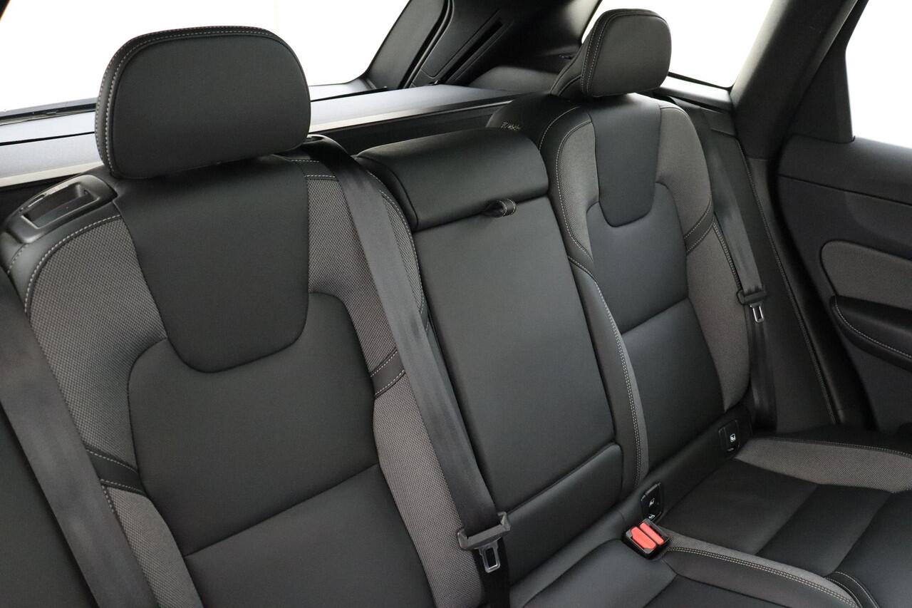 Volvo XC60 T6 RECHARGE AWD ULTIMATE DARK -PANO.DAK|PRIVACY.GLAS|360°CAM|TREKHAAK|HARMAN/KARDON