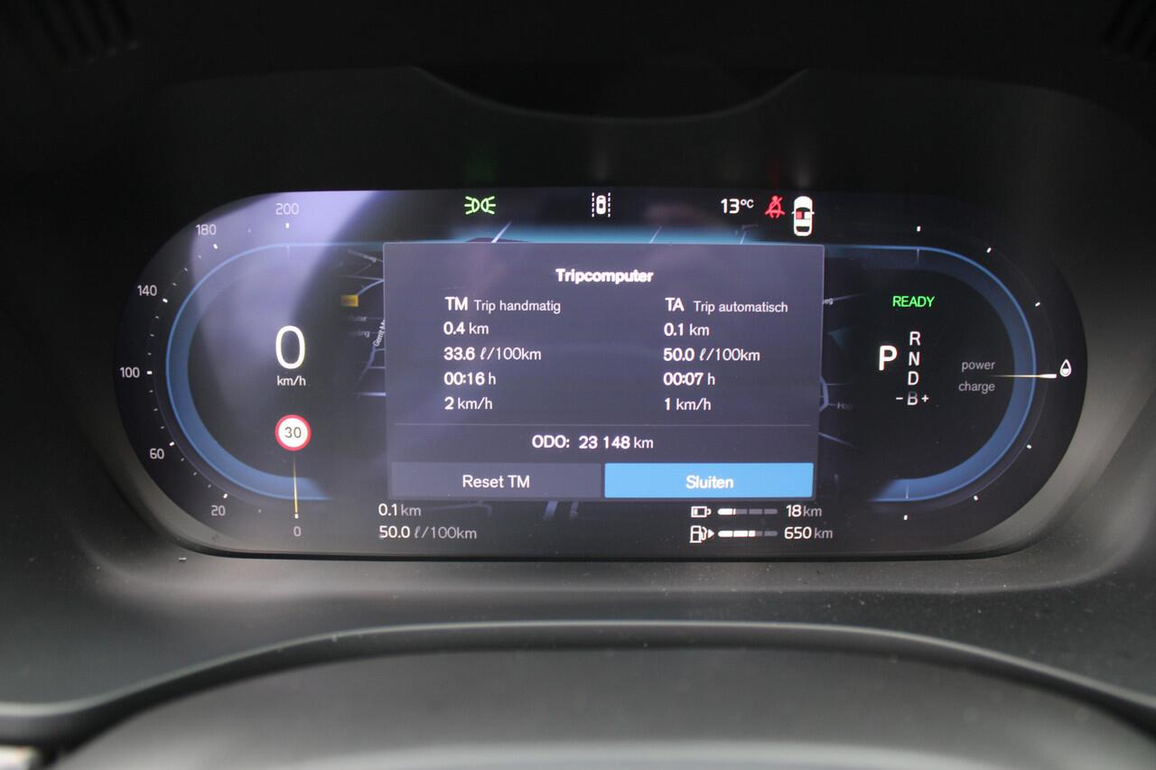 Volvo XC60 2.0 T6 Plug-in hybrid AWD Plus Bright | Luchtvering | Trekhaak | H&K | 360 Camera | Full