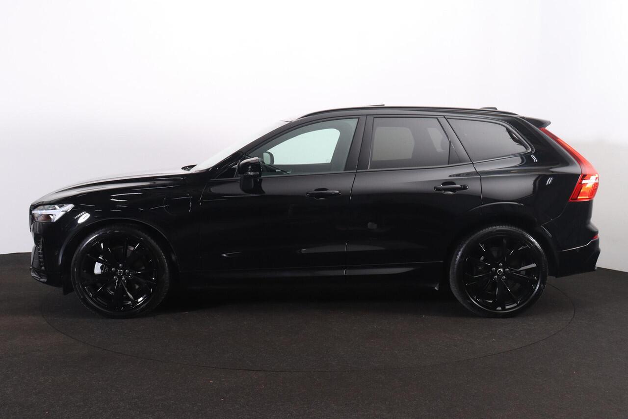 Volvo XC60 T8 Recharge AWD Ultra Black Edition - Luchtvering - Panorama/schuifdak - IntelliSafe Assist & Surround - 360º Camera - Harman/Kardon audio - Adaptieve LED koplampen - Verwarmde voorstoelen, stuur & achterbank - Parkeersensoren voor & achter - Elektr. bedi