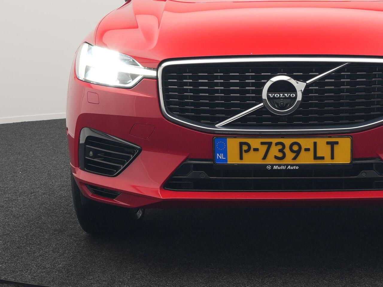 Volvo XC60 T8 Twin Engine AWD R-Design Plug in Hybrid 391pk PHEV | Trekhaak af Fabriek | Panodak | Pilot Assist | Adaptive Cruise | 360 Camera | Carplay | Keyless |
