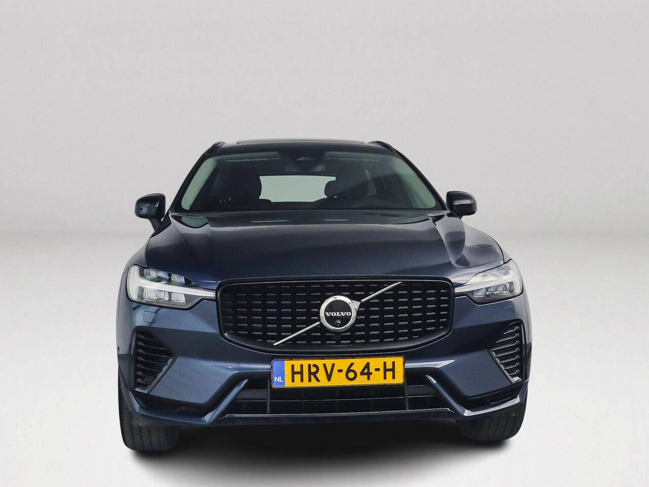 Volvo XC60 T6 Plug-in hybrid AWD Ultra Dark | Panoramadak | 360° camera | Head-up Display | Harman Kardon | Stoel- en Stuurverwarming | Trekhaak