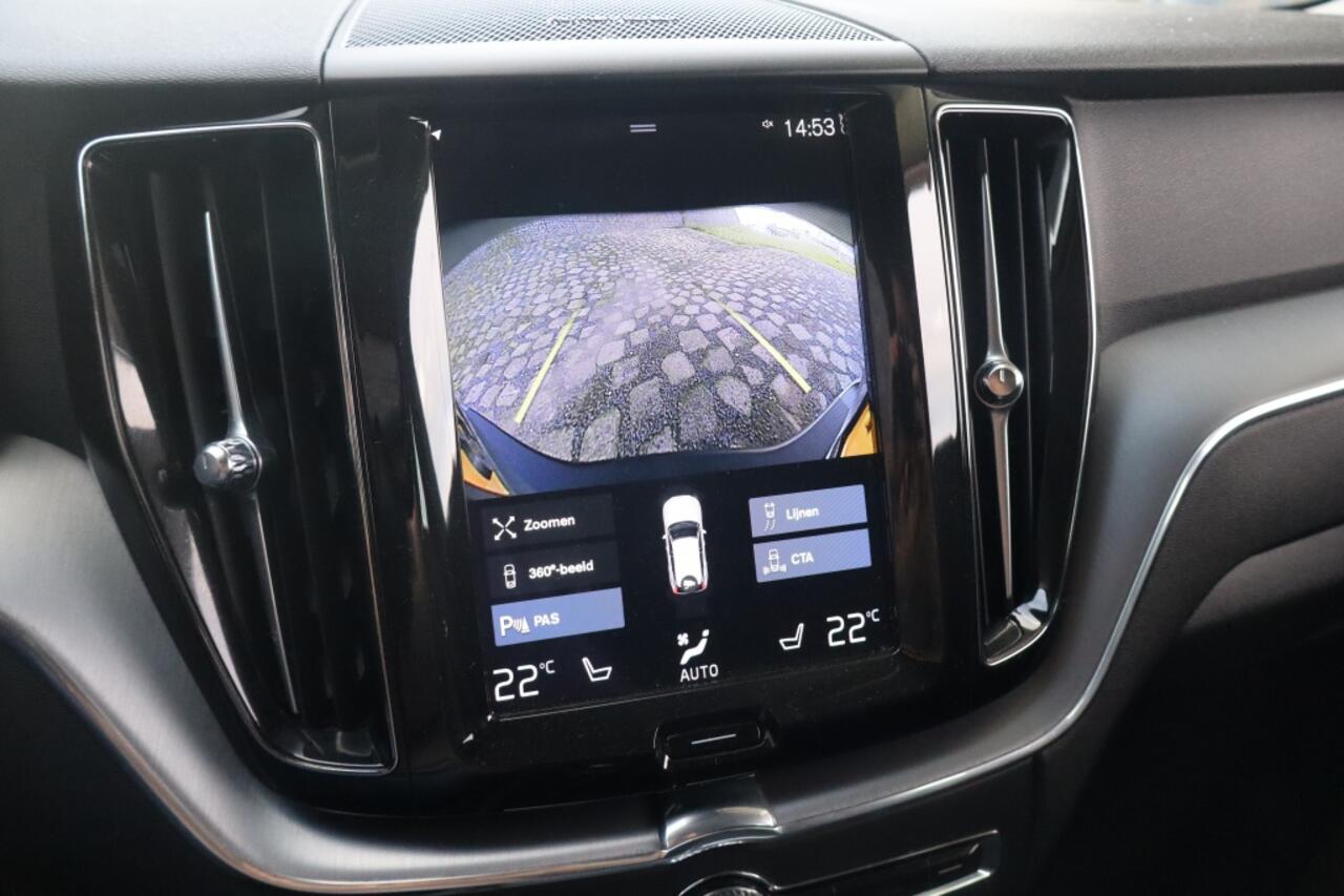 Volvo XC60 2.0 B5 | Geen import | Stoel en stuur verwarming | Harman Kardon