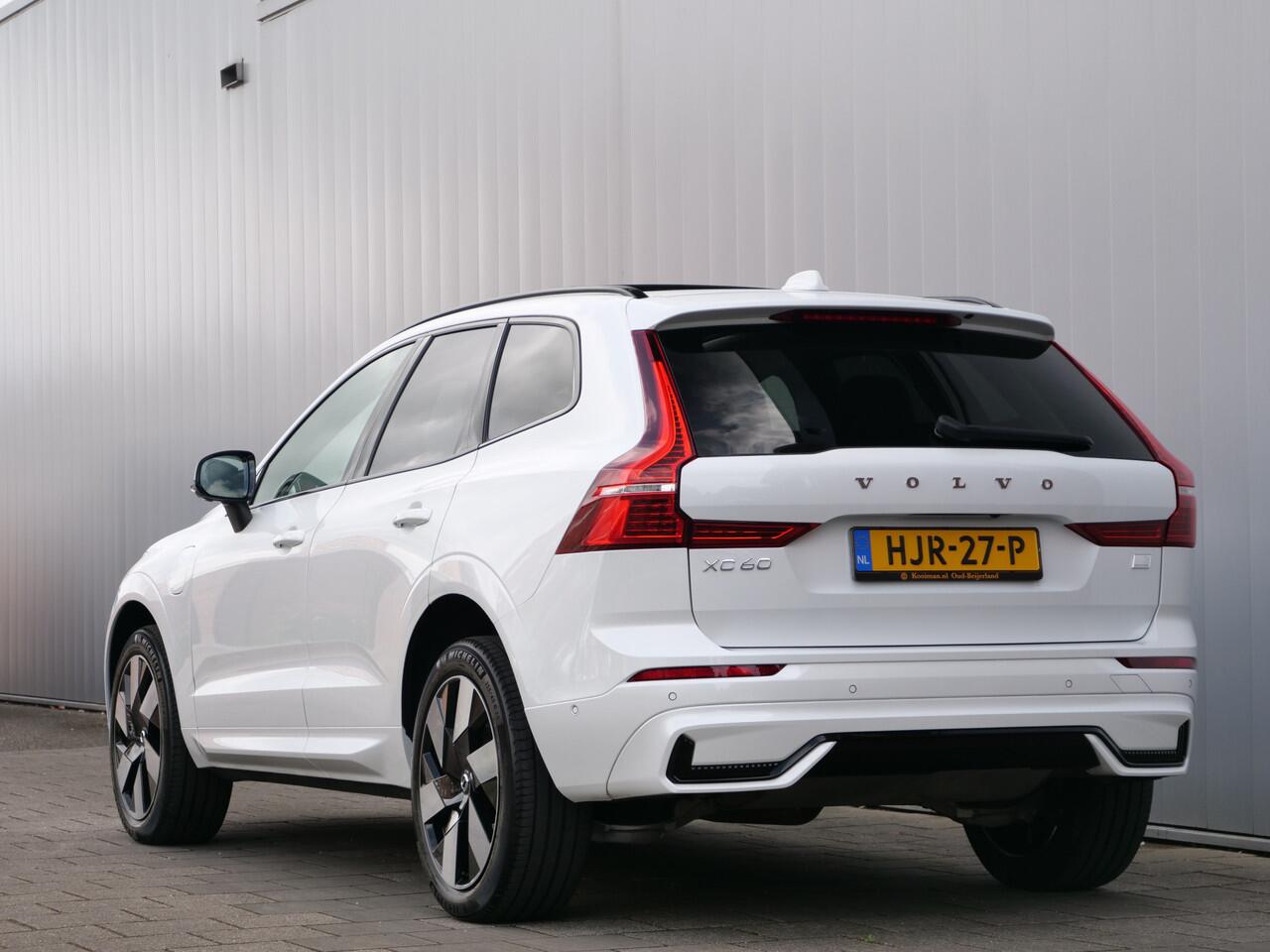 Volvo XC60 2.0 T6 350pk Plug-in hybrid AWD Ultimate Dark Schuifdak / Luchtvering / Head-up display