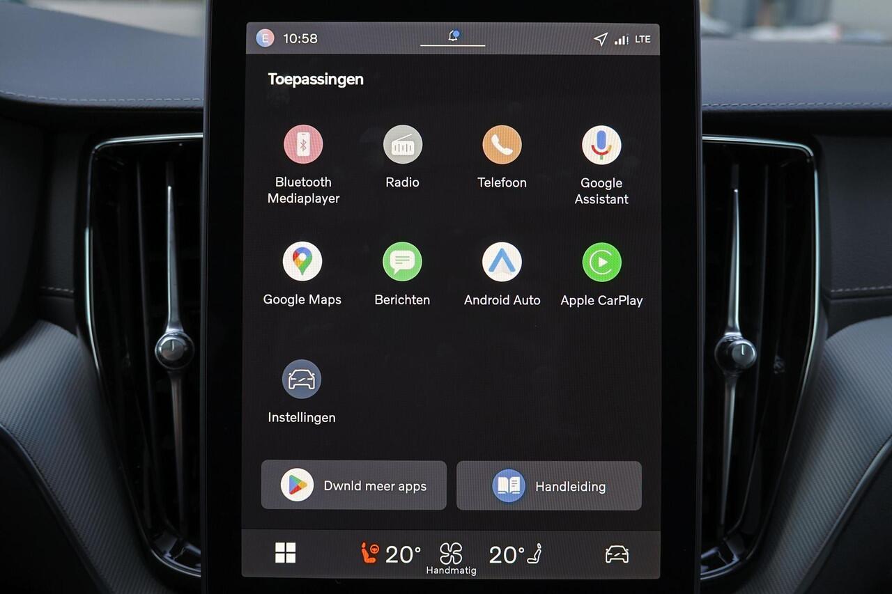 Volvo XC60 T6 Recharge AWD Ultra Black Edition - Panorama/schuifdak - IntelliSafe Assist & Surround - 360º Camera - Harman/Kardon audio - Adaptieve LED koplampen - Verwarmde voorstoelen, stuur & achterbank - Parkeersensoren voor & achter - Elektr. bedienb. voorstoel