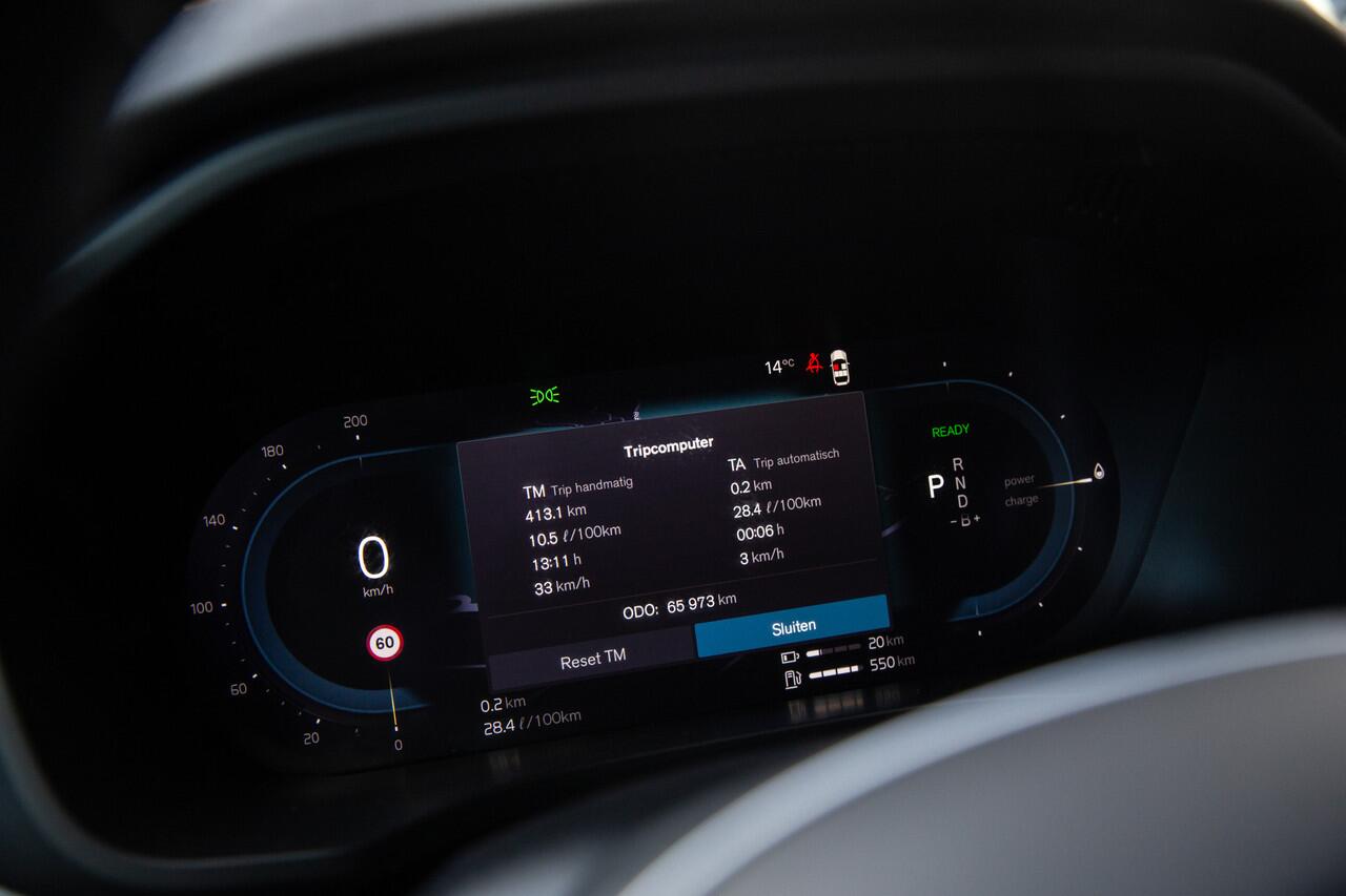 Volvo XC60 2.0 T6 Plug-in hybrid AWD Plus Bright , Panoramadak, Keyless entry, Carplay,