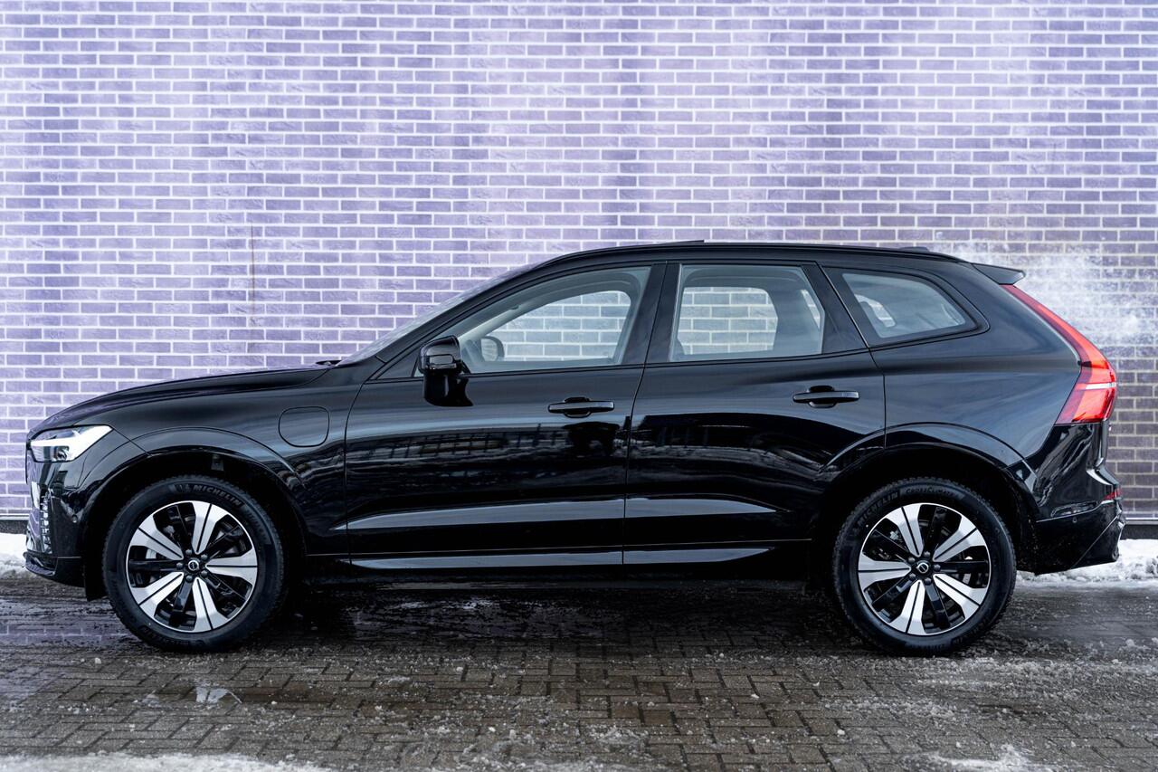 Volvo XC60 T6 Plug-in hybrid AWD Plus Dark | Stoel-/Stuurverwarming | Adaptive Cruise Control | 360 Camera | Dodehoekdetectie | Stoelverwarming achter | Keyless Entry | Schuif-/Kanteldak | Apple Carplay |