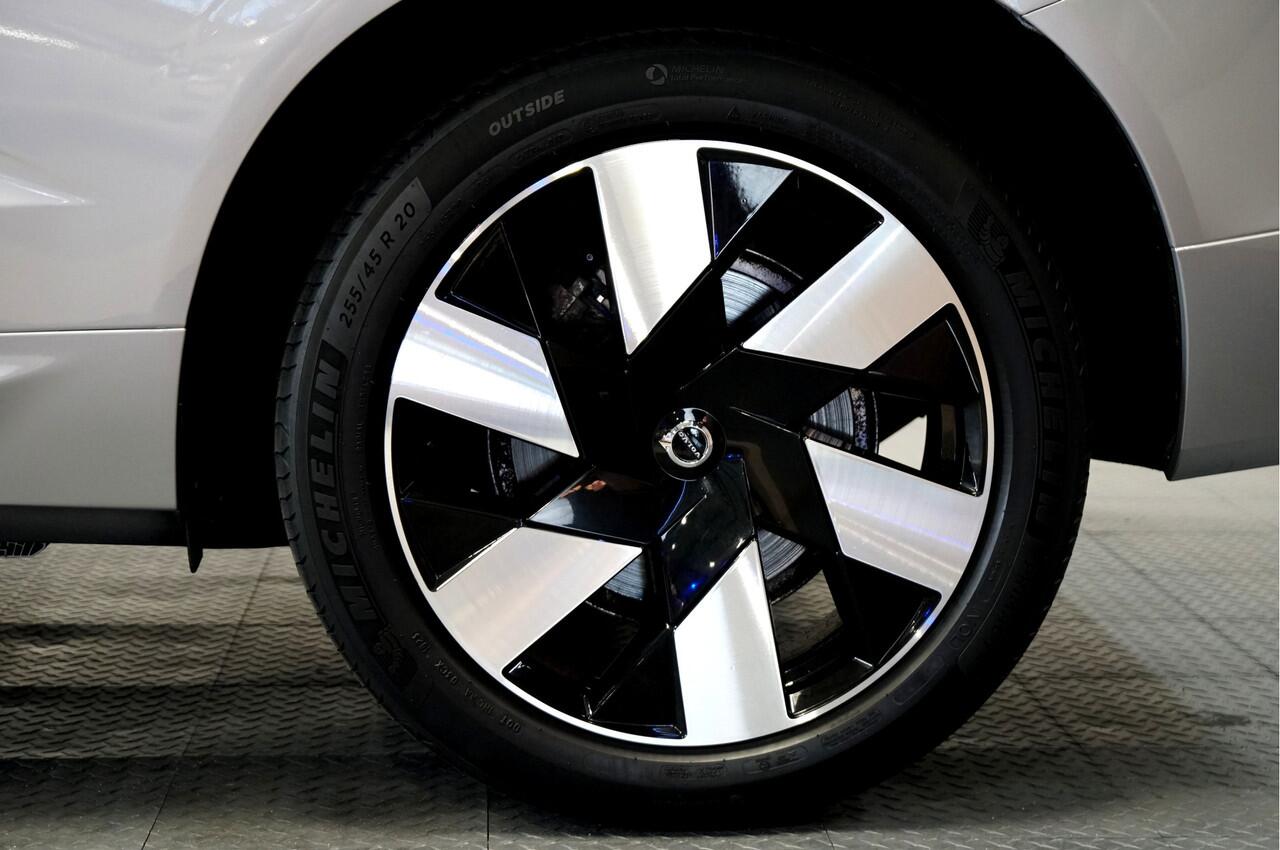 Volvo XC60 2.0 T6 AWD LONG RANGE 293kW/399pk Aut8 Plug-in hybrid Plus Dark PANORAMADAK + HARMAN/KARDON + ADAPT.CRUISE + PILOT ASSIST + CAMERA + STOELVERWARMING V&A + STUURVERWARMING + GOOGLE DASH&SERVICES + LANE ASSIST + PARKSENSOREN + 20" LM-VELGEN!!