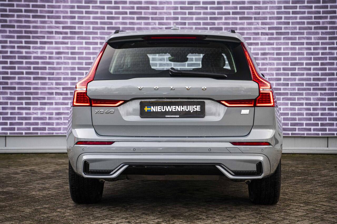 Volvo XC60 2.0 T6 Plug-in hybrid AWD Plus Dark | Trekhaak | Schuif/kanteldak | Rondomzicht camera | Dodehoek assistent | Stoel/Stuur verwarming |