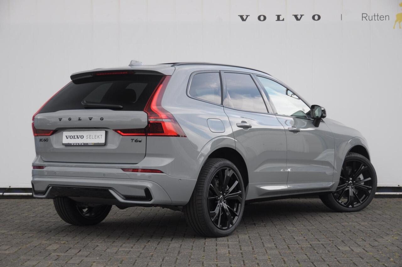 Volvo XC60 T6 350PK Facelift AWD Plus Black Edition Apple Carplay / Adaptive cruise control / Panorama dak / Sportstoelen / Elektrisch bedienbare bestuurderstoel met geheugen / Keyless Entry / Elektrische achterklep