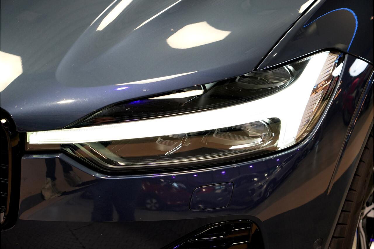 Volvo XC60 2.0 B5 MHEV 195kW/265pk Aut8 Ultimate Dark PANORAMADAK + HARMAN/KARDON + PILOT ASSIST + HEAD-UP DISPLAY + ADAPT.CRUISE + STANDKACHEL + STOELVERWARMING V&A + BLIS + LANE ASSIST + STUURVERWARMING + ON-CALL + EL.TREKHAAK + PARKSENSOREN + 21" LM-VELGEN!!