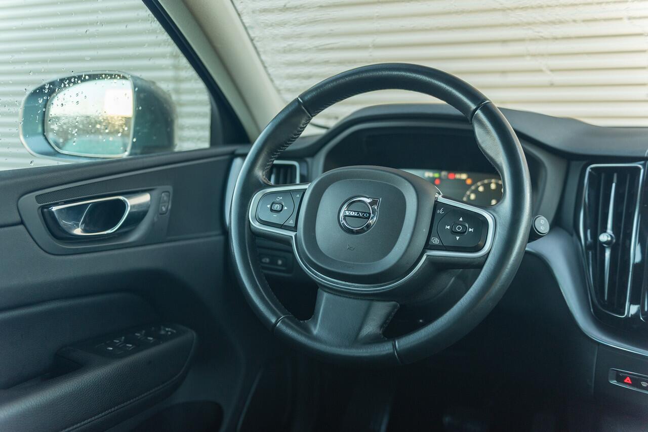 Volvo XC60 T6 Aut. Business Executive Leder Parkeercamera 340pk