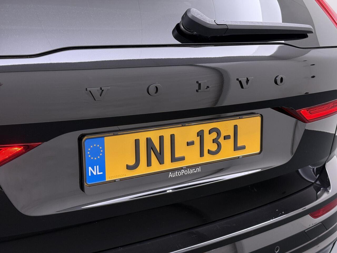 Volvo XC60 2.0 T6 Plug-in hybrid AWD Ultra Dark Black Edition 21Inch/Panodak/Massage/360Cam etc.