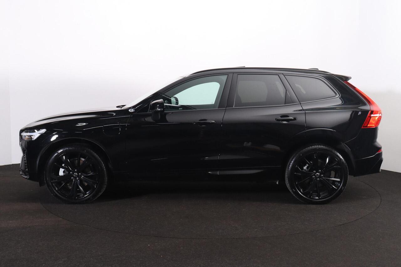 Volvo XC60 T6 Recharge AWD Plus Black Edition - Panorama/schuifdak - IntelliSafe Assist & Surround - Adaptieve LED koplampen - Parkeercamera achter - Verwarmde voorstoelen, stuur & achterbank - Parkeersensoren voor & achter - Elektr. bedienb. voorstoelen met geheuge
