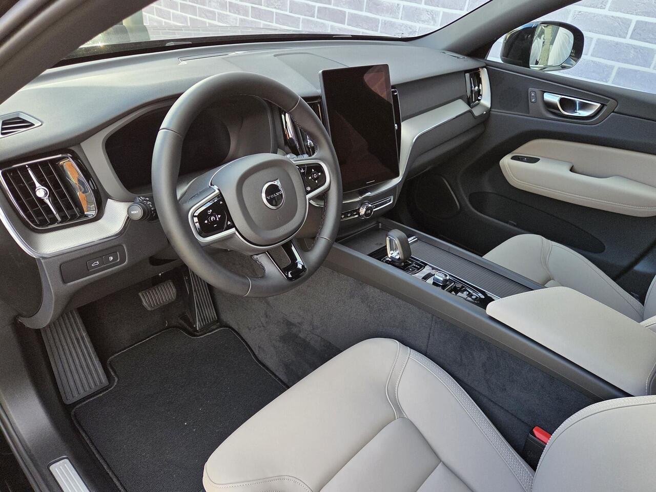 Volvo XC60 T6 Plug-in hybrid AWD Essential | Driver Assist | Climate line | Donker glas | Park assist V + A | 19 " | Nordico Microtech | All-season banden |