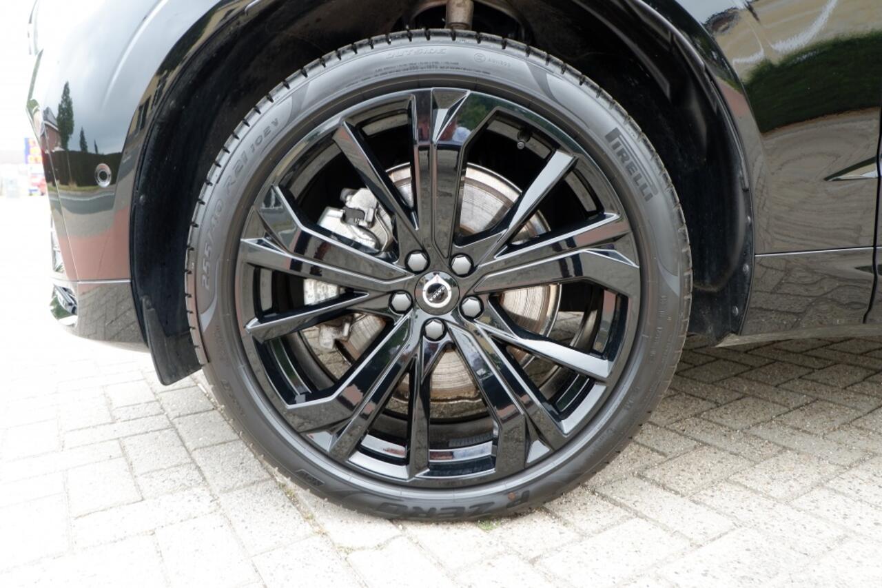 Volvo XC60 2.0 T6 AWD Plug in Hybrid 350PK Plus Black Edition Long Range