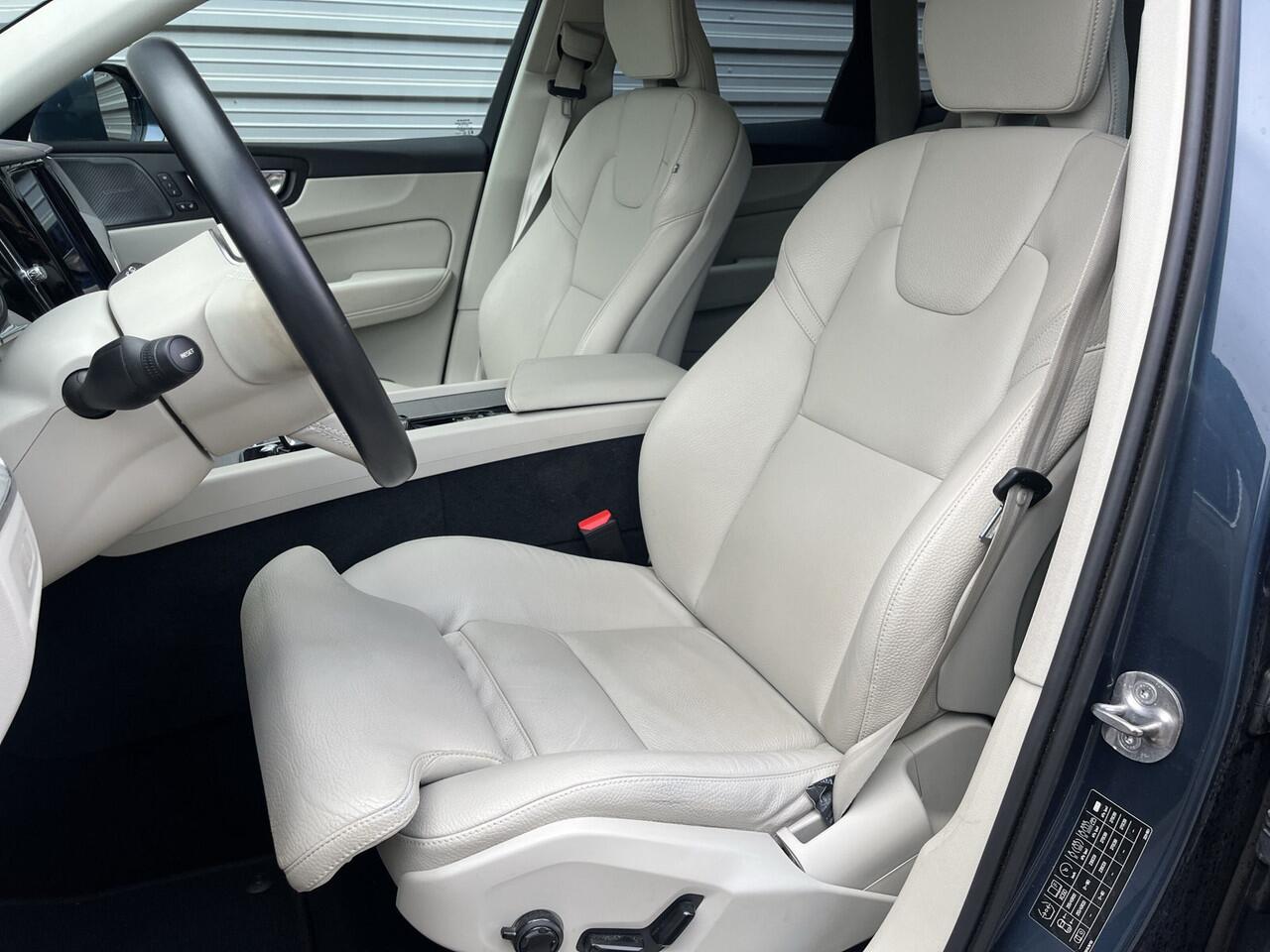 Volvo XC60 T6 Plug-in hybrid AWD Ultimate Bright / 360 camera / Trekhaak semi elektrisch / Head up display / 2250kg trekgewicht /