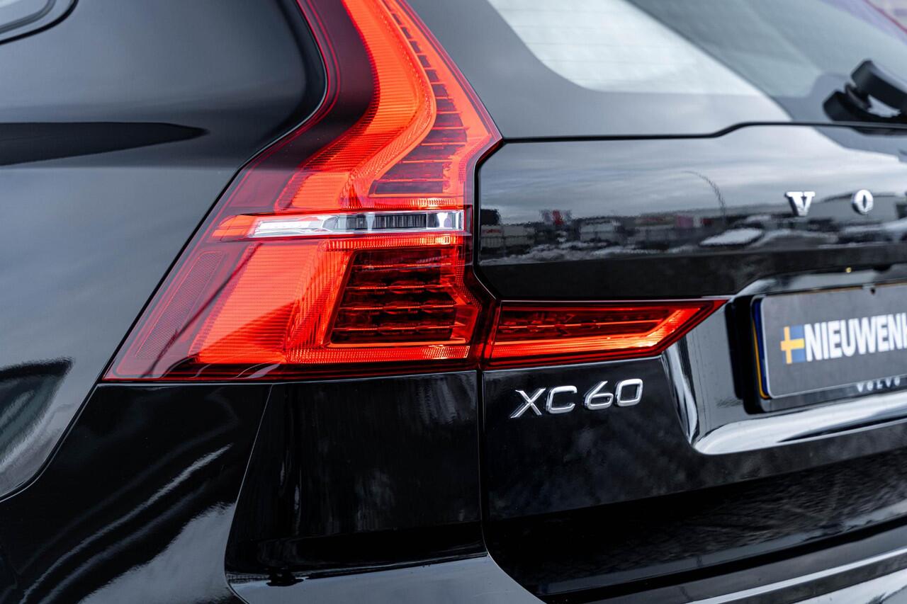 Volvo XC60 T6 Plug-in hybrid AWD Plus Dark | Stoel-/Stuurverwarming | Adaptive Cruise Control | 360 Camera | Dodehoekdetectie | Stoelverwarming achter | Keyless Entry | Schuif-/Kanteldak | Apple Carplay |