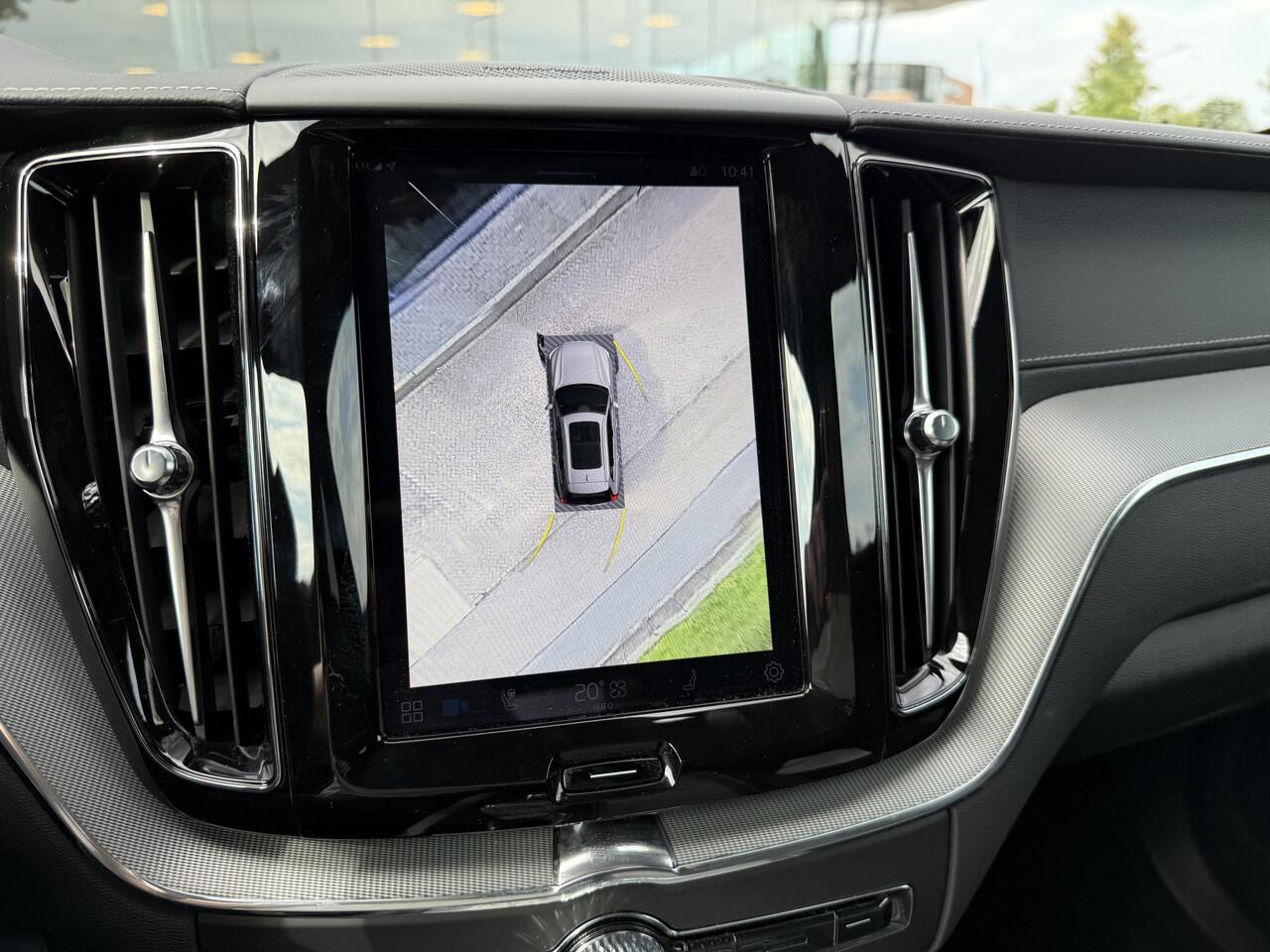 Volvo XC60 T8 (455pk) Recharge AWD Plus Black Edition ** Panodak ** HUD ** H&K ** 360 camera ** Trekhaak NP 80K **