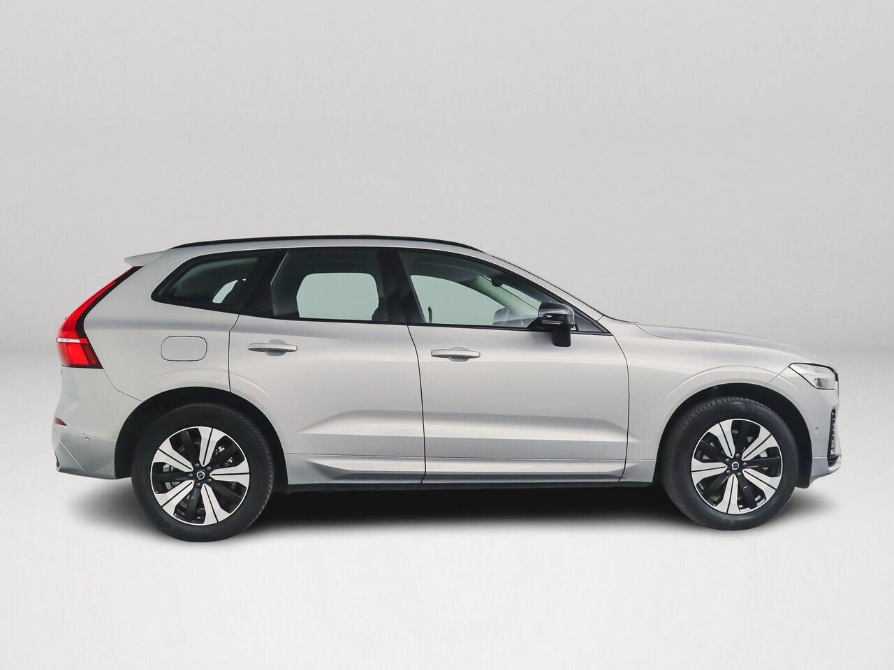 Volvo XC60 T6 Aut. Plug-in hybrid AWD Plus Dark | Panoramadak | 360° camera | Stoel- en stuurverwarming | Trekhaak