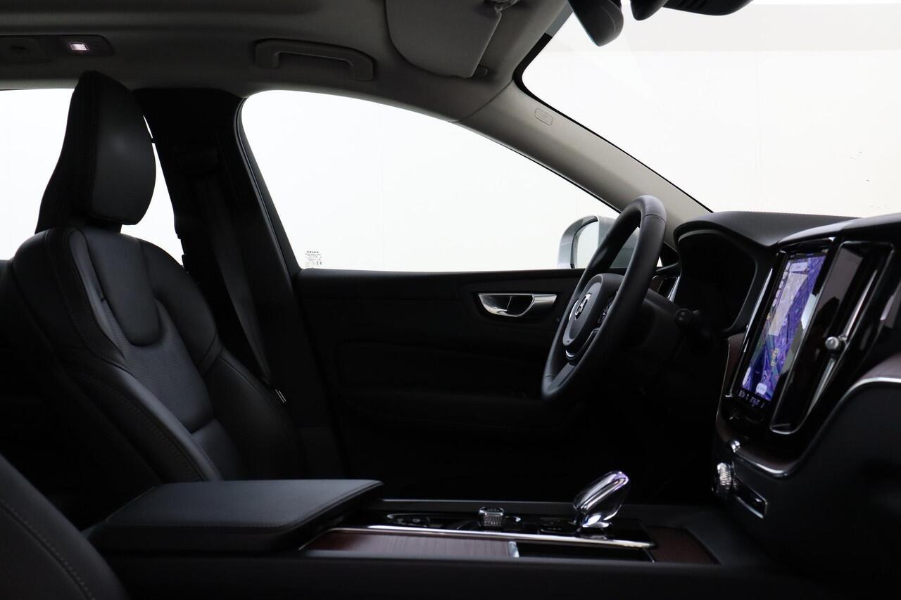 Volvo XC60 T6 PLUG-IN HYBRID AWD ULTIMATE BRIGHT -PANO.DAK|GEVENT.LEDER+MASSAGE|LUCHTVERING|TREKHAAK|360°CAM|HARMAN/KARDON