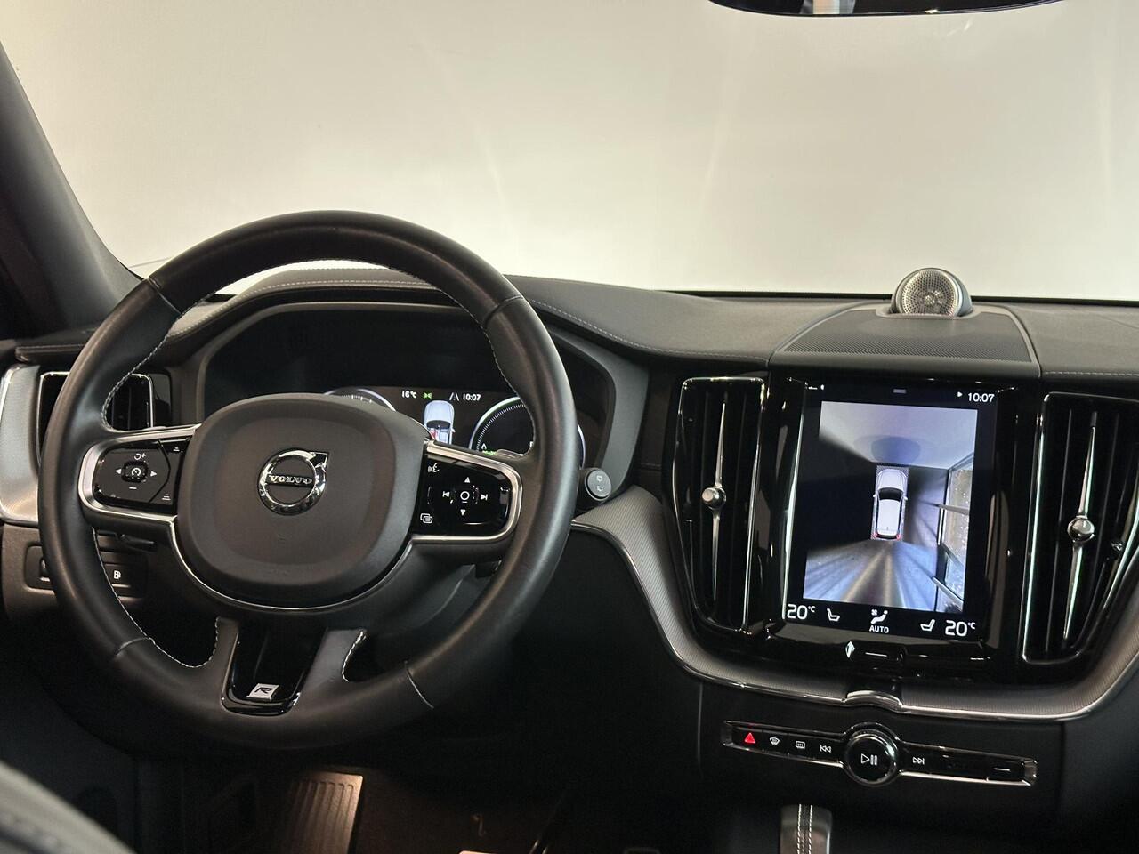 Volvo XC60 2.0 T8 Twin Engine AWD R-Design B&W AUDIOSYSTEEM | ELEKTRISCH SCHUIF-/KANTELDAK | ADAPTIVE CRUISECONTROL | !!!VOL OPTIONS!!!