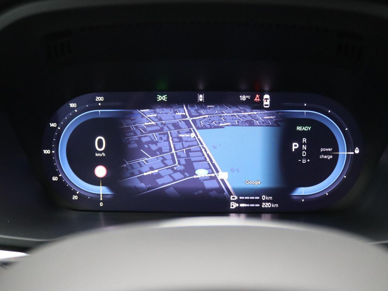 Volvo XC60 2.0 T6 Plug-in hybrid AWD Plus Black Edition 350PK Panoramadak, trekhaak, alarm, leder, elektrische achterklep, 21" lichtmetaal, dodehoekdetectie