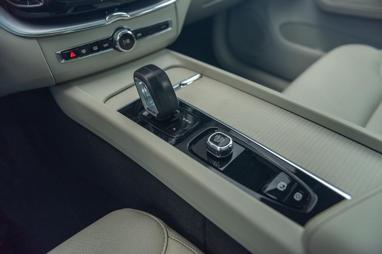 Volvo XC60 T6 Aut. Inscription Leder Navigatie Parkeercamera 340pk