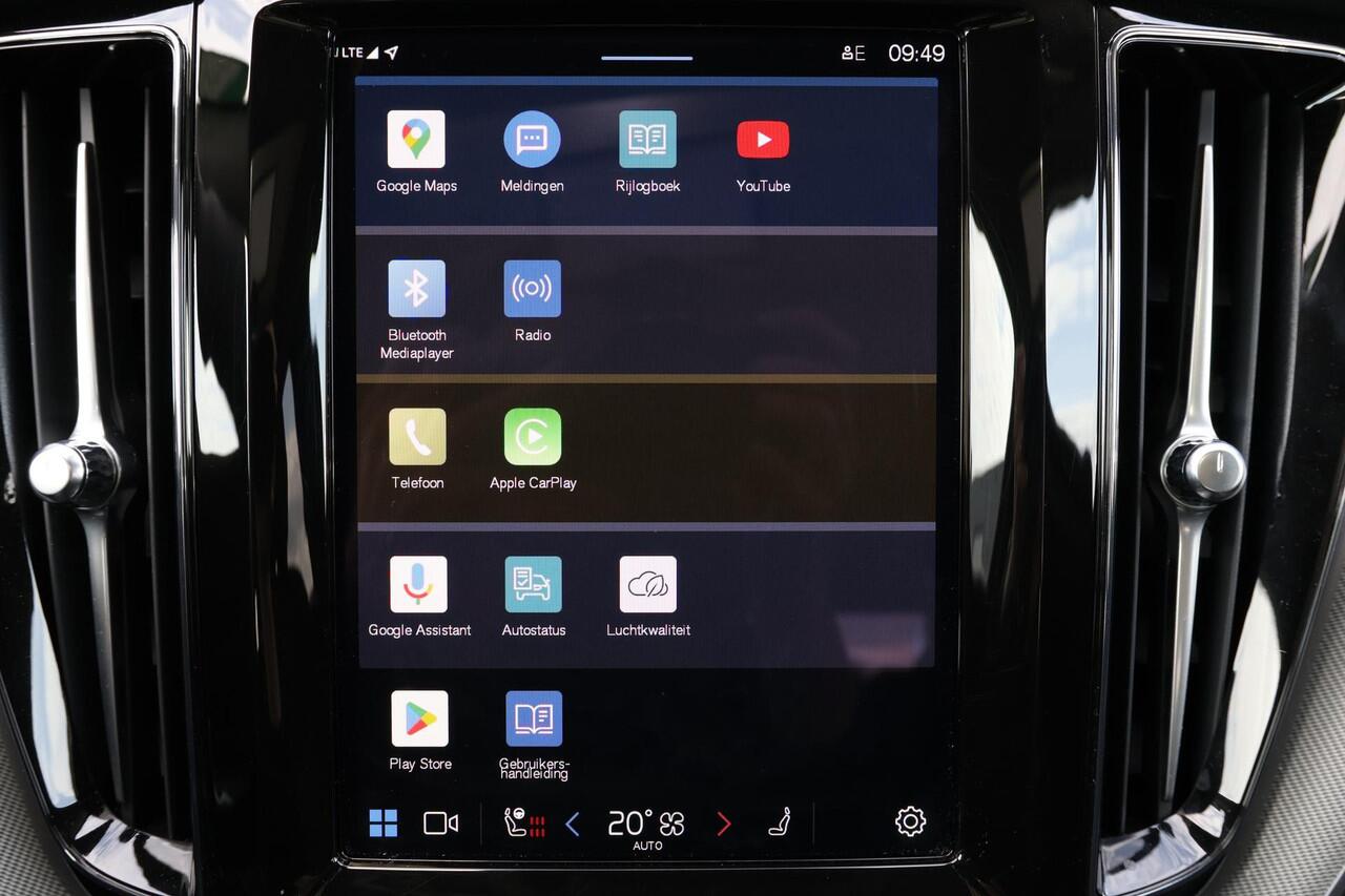 Volvo XC60 T8 Recharge AWD Ultimate Dark - Panorama/schuifdak - IntelliSafe Assist & Surround - 360º Camera - Adaptieve LED koplampen - Verwarmde voorstoelen, stuur & achterbank - Parkeersensoren voor & achter - Elektr. bedienb. voorstoelen met geheugen - Head up di