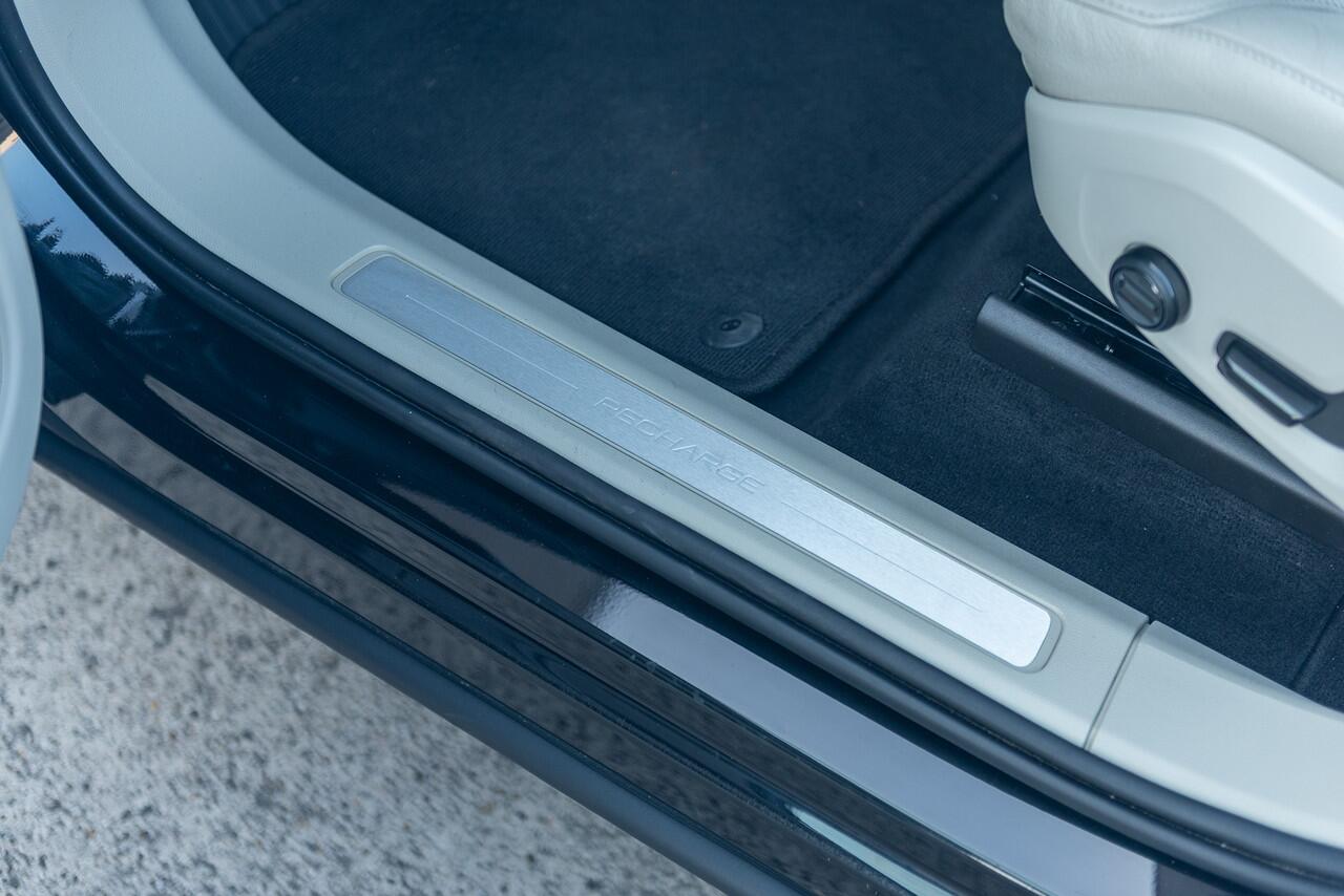 Volvo XC60 T6 Aut. LongRange Inscription Leder Panoramadak 350pk