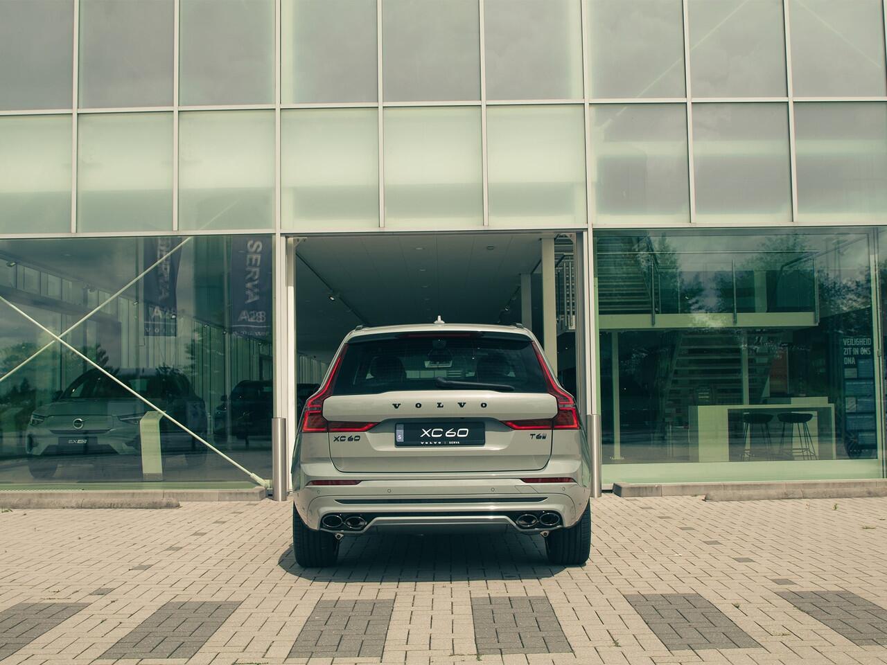 Volvo XC60 T6 Aut. Plug-in hybrid AWD Plus Black Edition | HEICO STYLING KIT