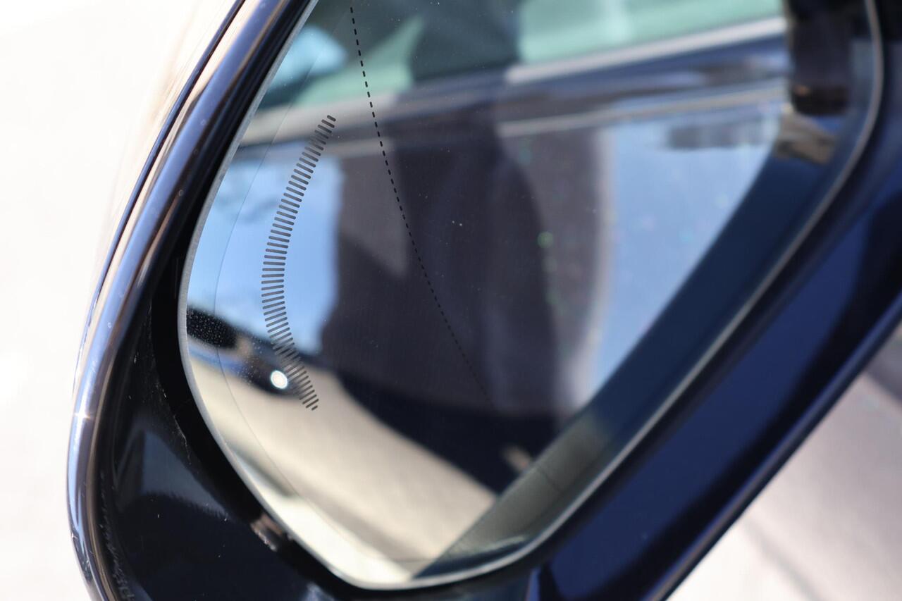 Volvo XC60 2.0 T8 Twin Engine AWD R-Design | Luchtvering | Trekhaak