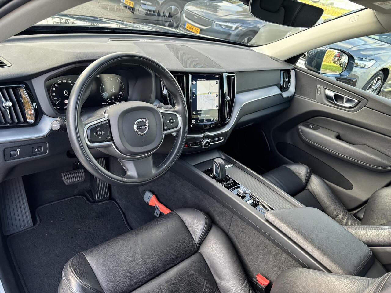 Volvo XC60 B5 Momentum Pro | Park.Camera | Leder | Memoryseats | Dealeronderhouden |