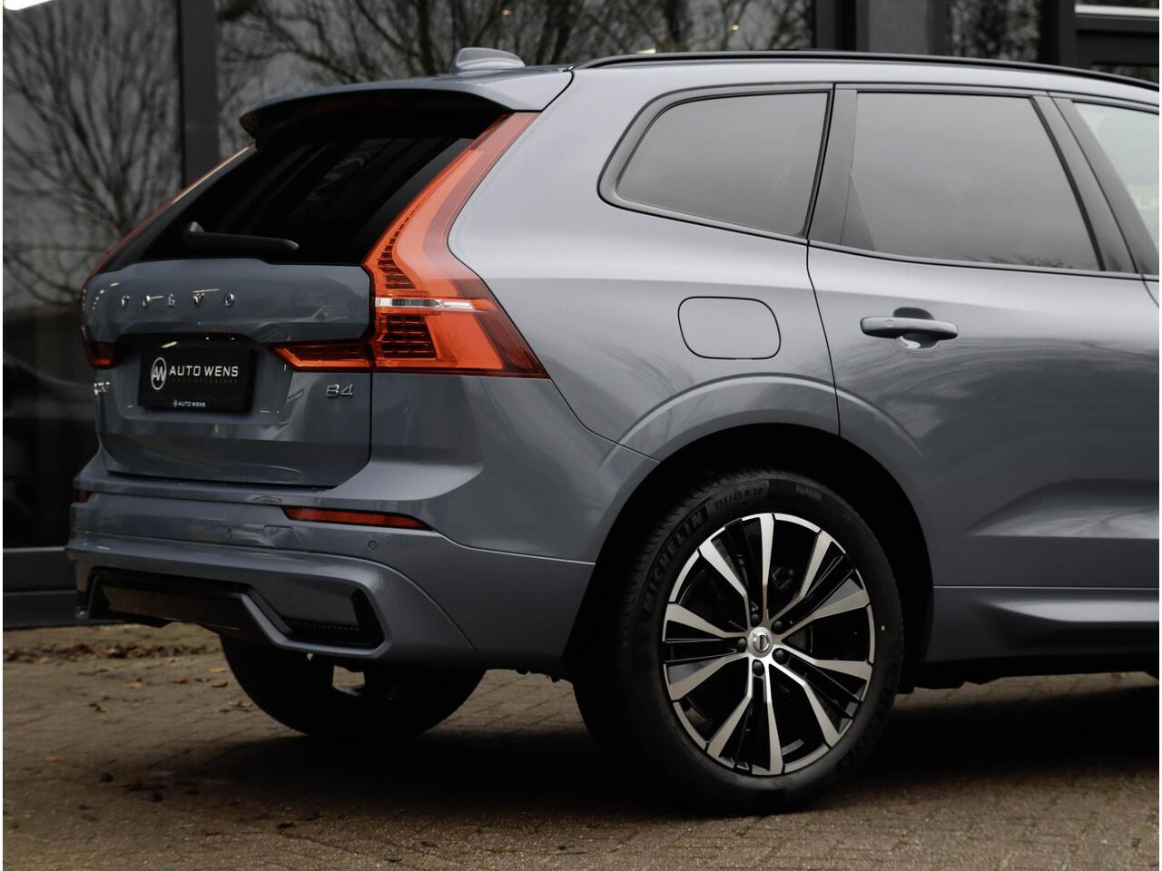 Volvo XC60 B4 Plus Dark Panodak | BLIS | Adapt. Cruise | Power Seats | Harman Kardon 197pk