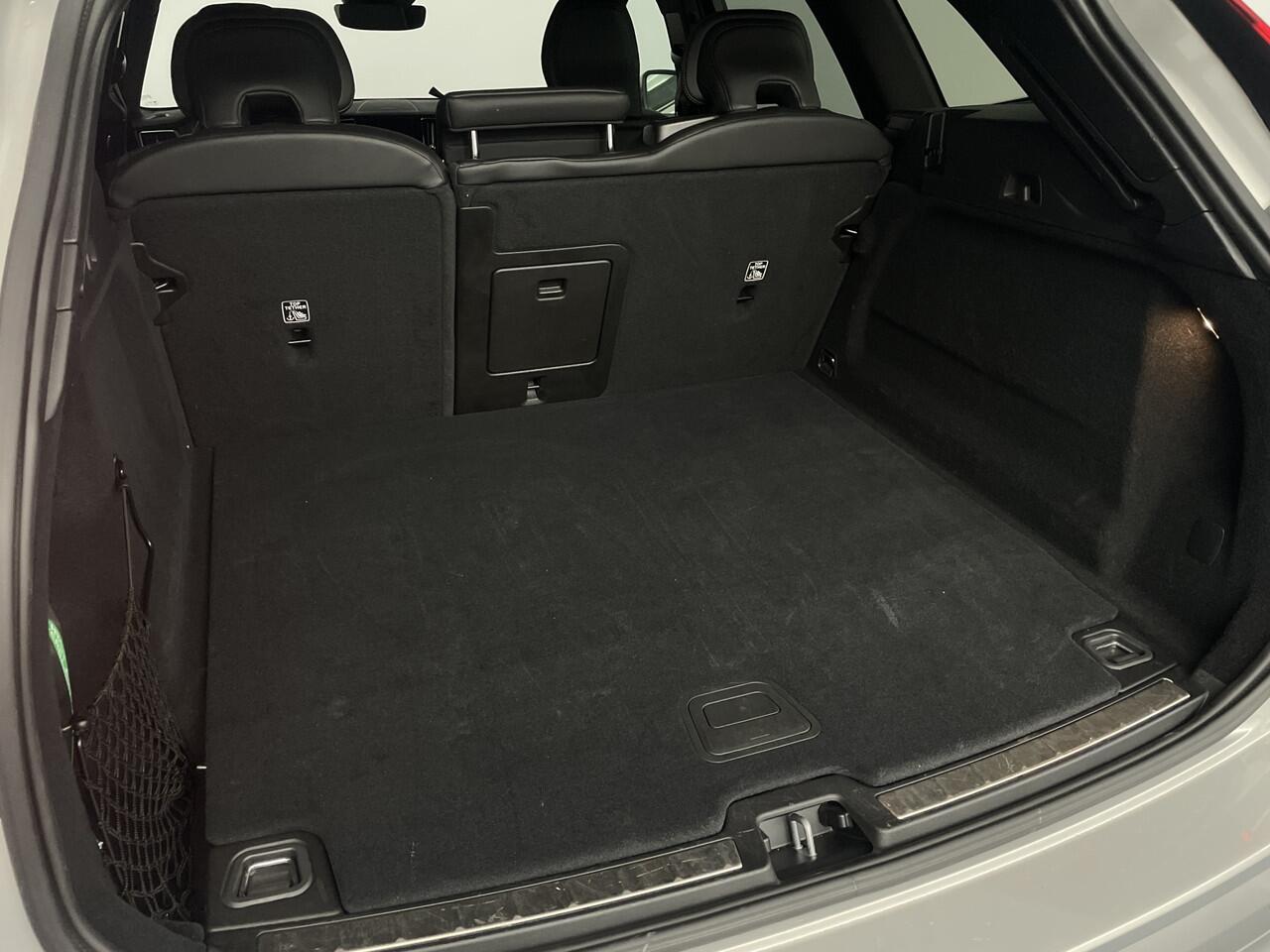 Volvo XC60 2.0 T8 Plug-in hybrid AWD Plus Dark | 455pk