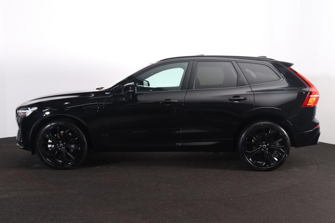 Volvo XC60 T6 Recharge AWD Ultra Black Edition - Panorama/schuifdak - IntelliSafe Assist & Surround - 360º Camera - Harman/Kardon audio - Adaptieve LED koplampen - Verwarmde voorstoelen, stuur & achterbank - Parkeersensoren voor & achter - Elektr. bedienb. voorstoel