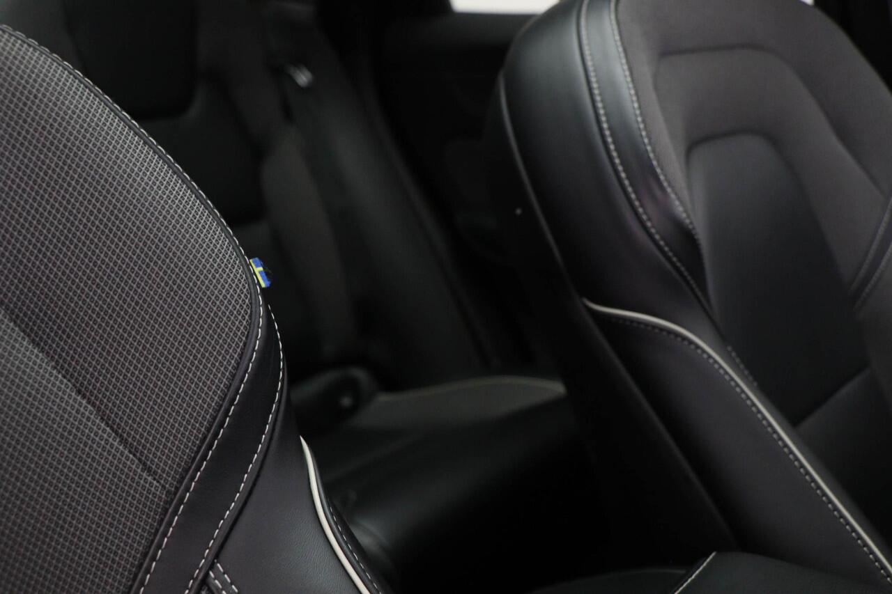 Volvo XC60 2.0 Recharge T6 AWD R-Design | PANORAMADAK | HEAD UP | 360 CAMERA | TREKHAAK | LIGHTNING / LOUNGE- PACK